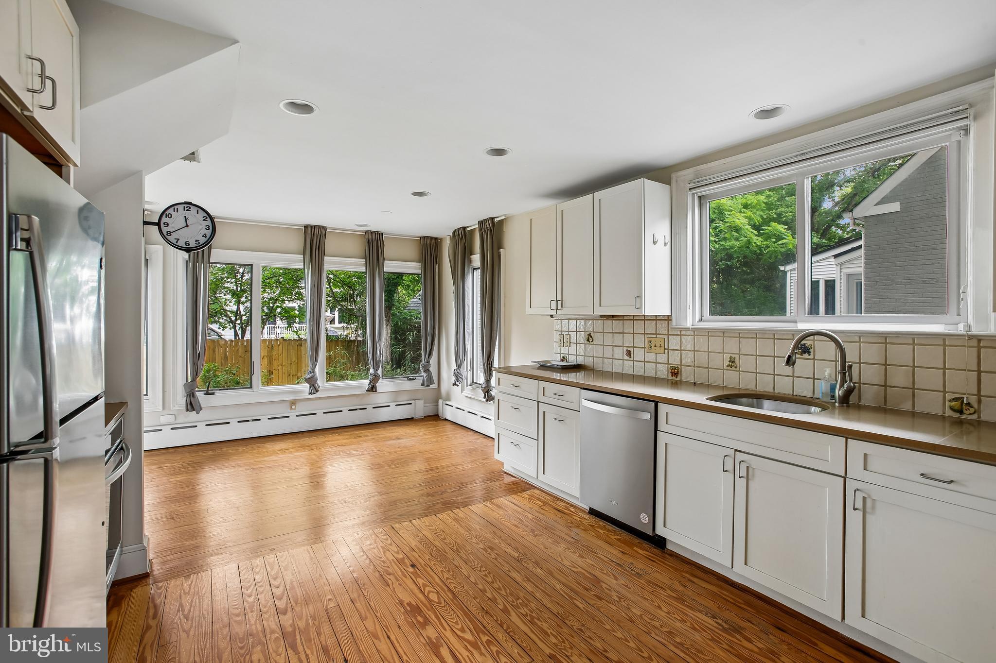 CHEVY CHASE GARDENS - Residential