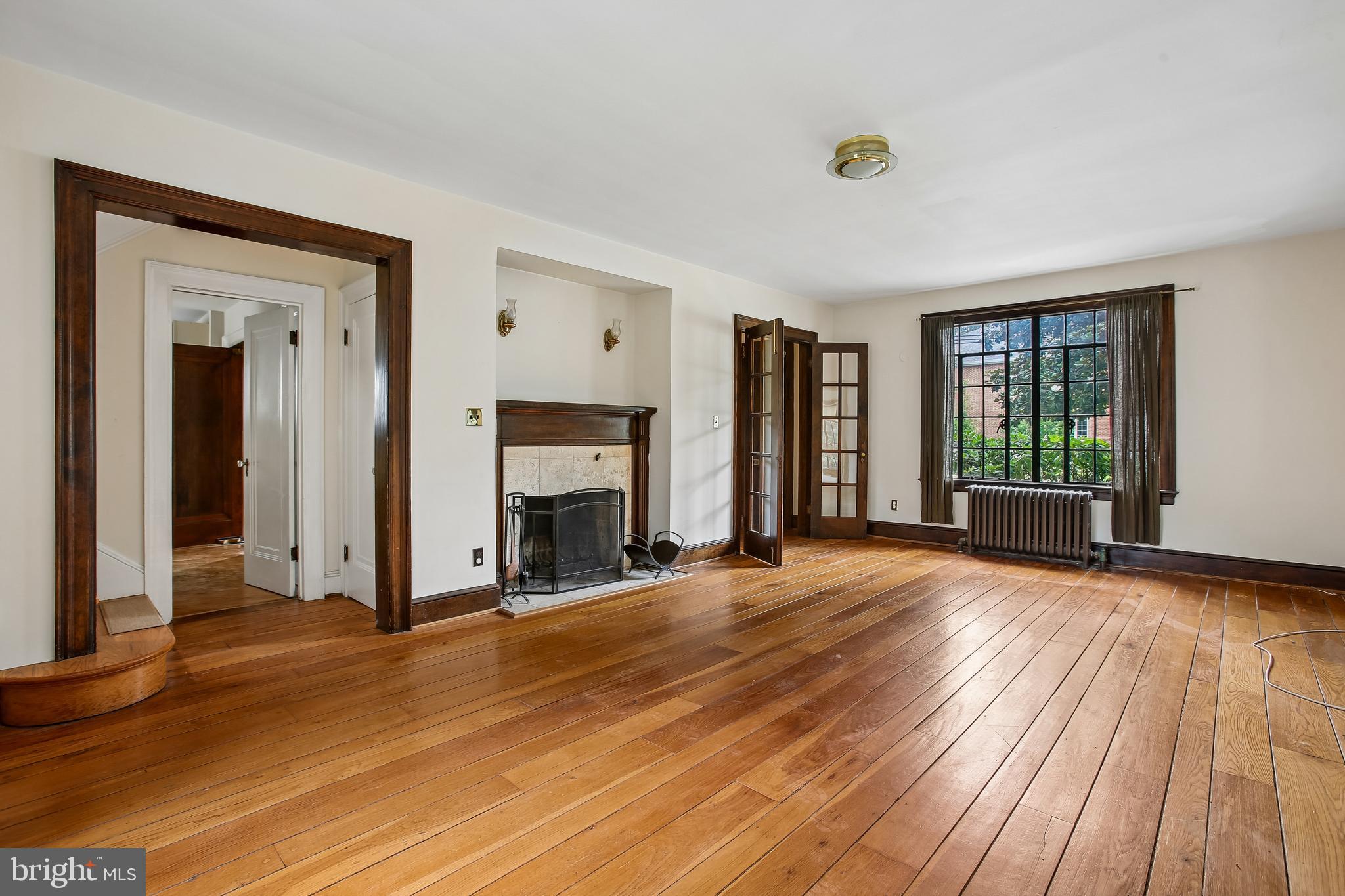 CHEVY CHASE GARDENS - Residential