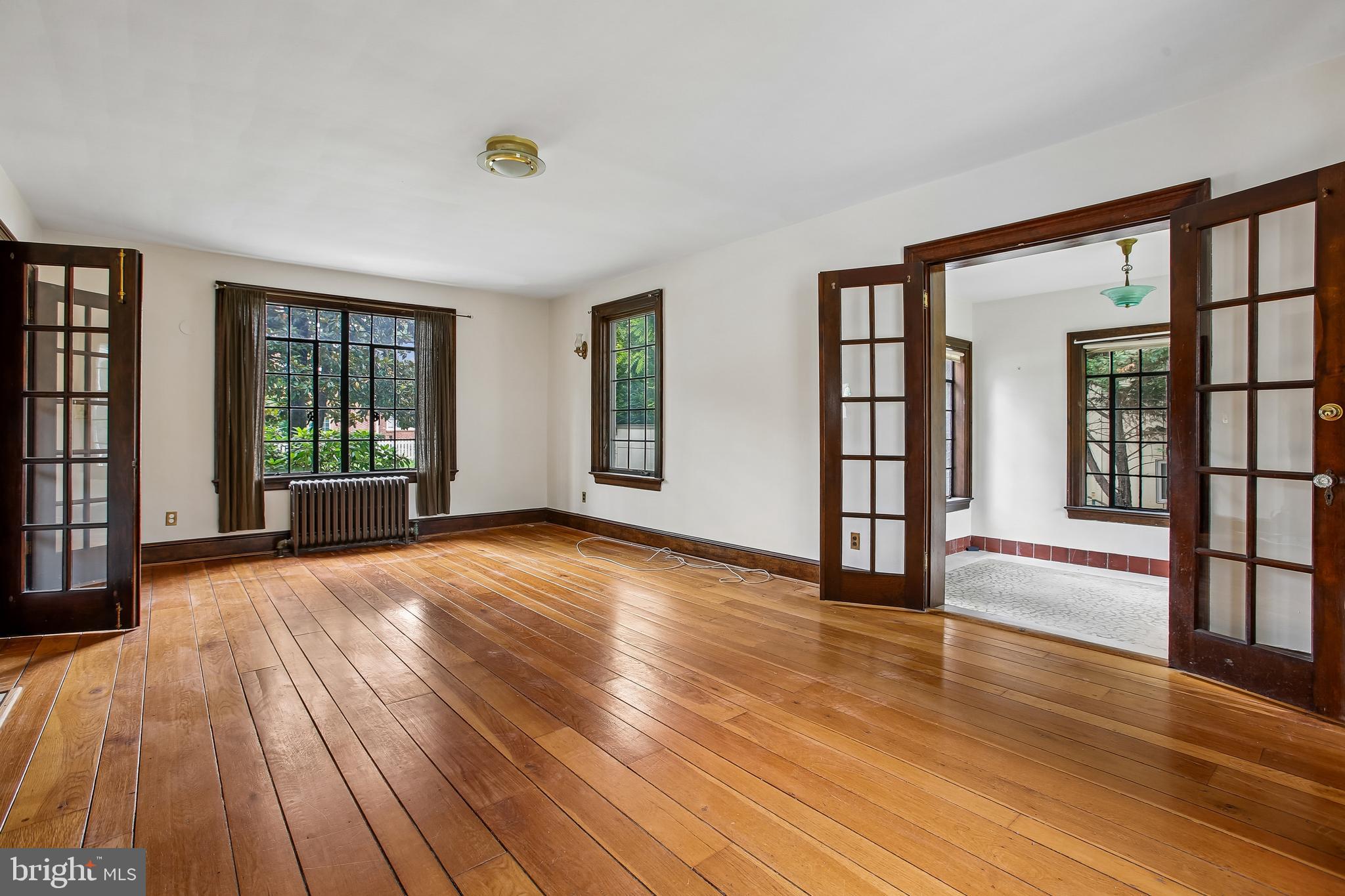 CHEVY CHASE GARDENS - Residential