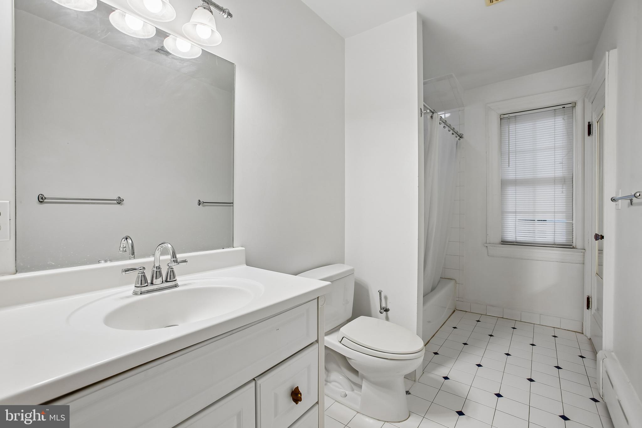 CHEVY CHASE GARDENS - Residential