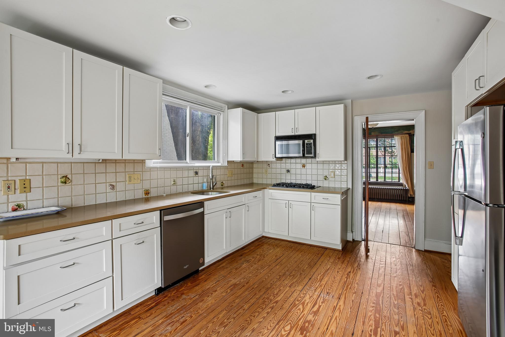 CHEVY CHASE GARDENS - Residential