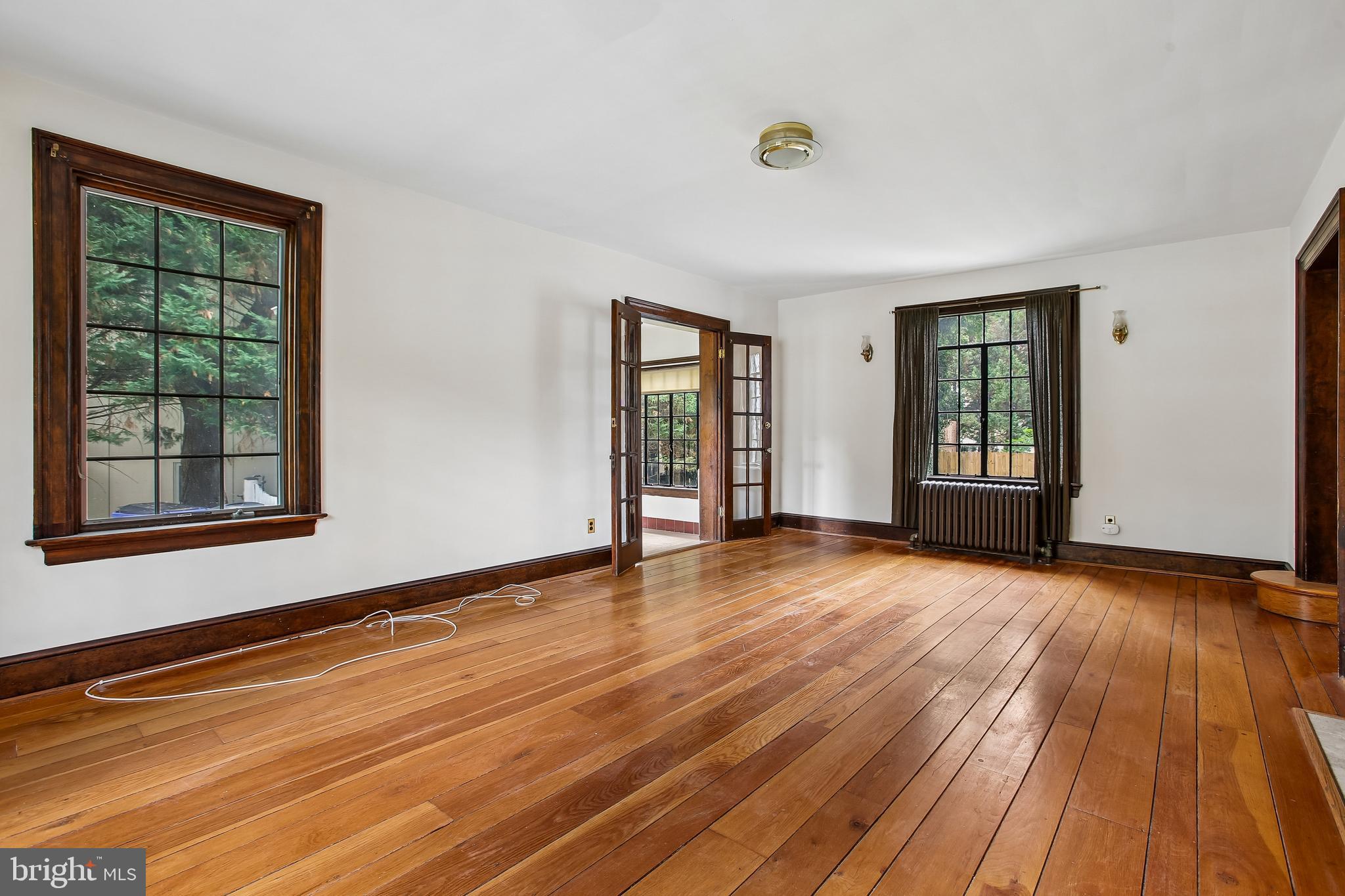 CHEVY CHASE GARDENS - Residential
