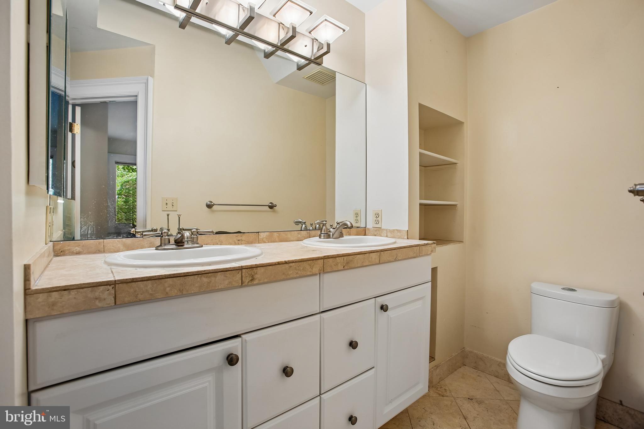 CHEVY CHASE GARDENS - Residential