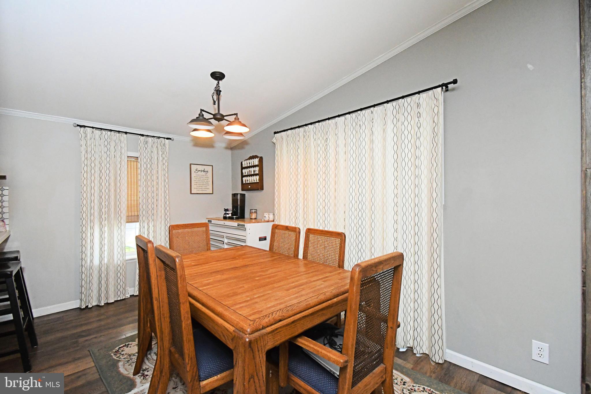 COLONIAL HERITAGE - Residential
