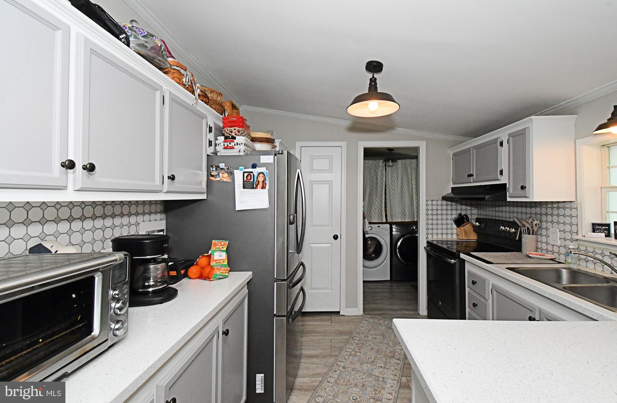 COLONIAL HERITAGE - Residential