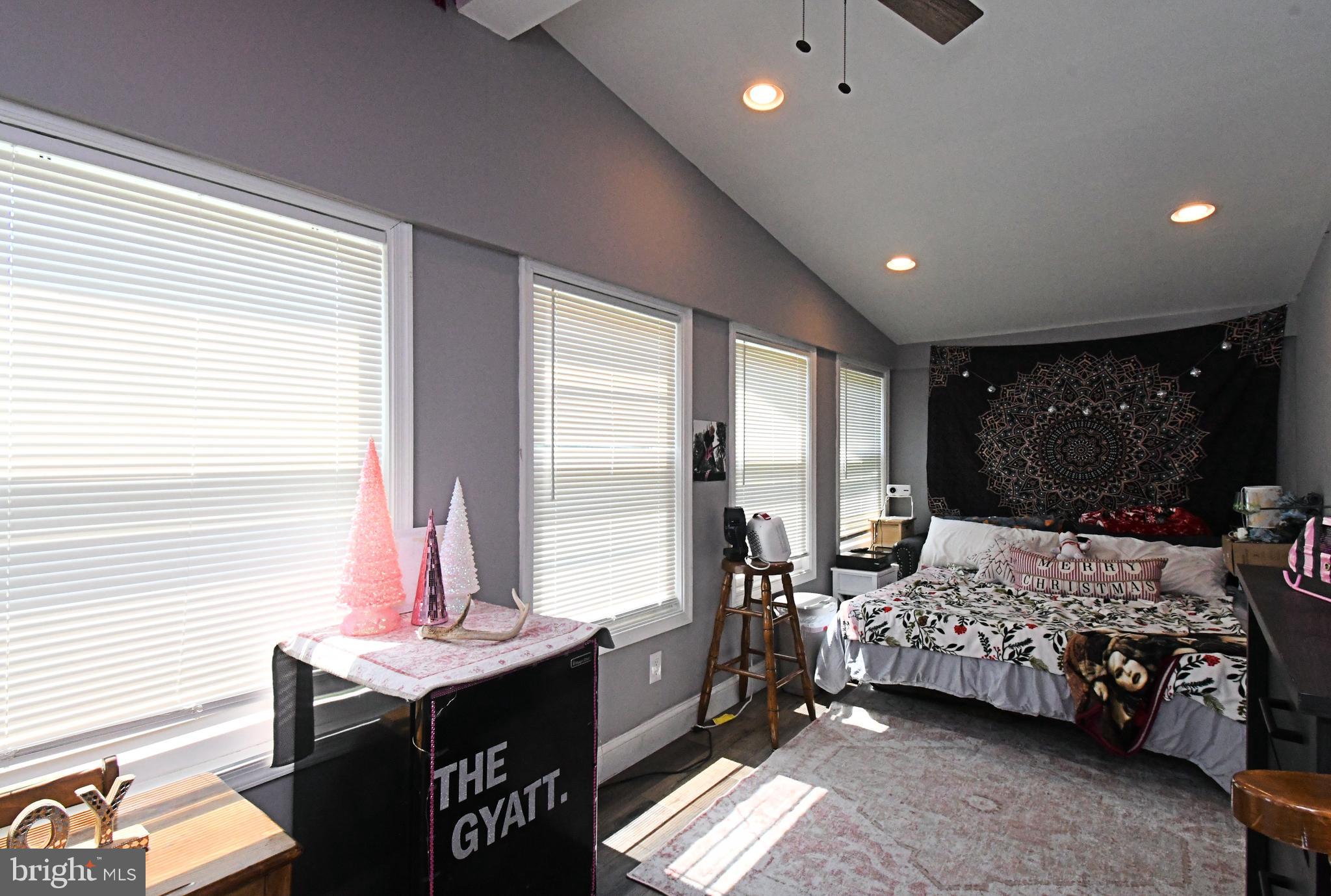 COLONIAL HERITAGE - Residential