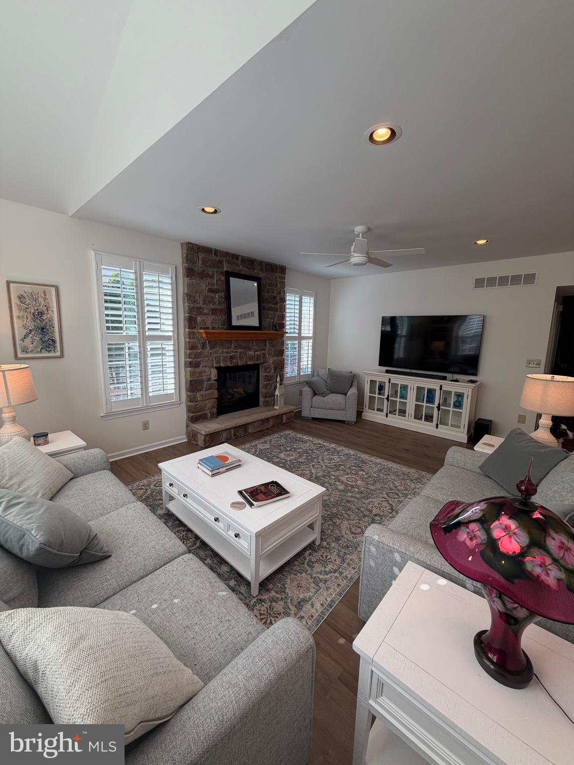 MACOBY RUN - Residential