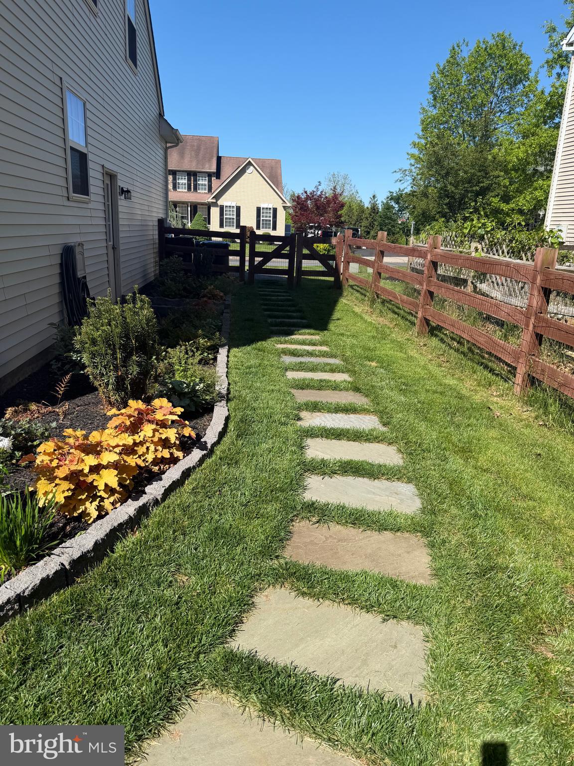MACOBY RUN - Residential