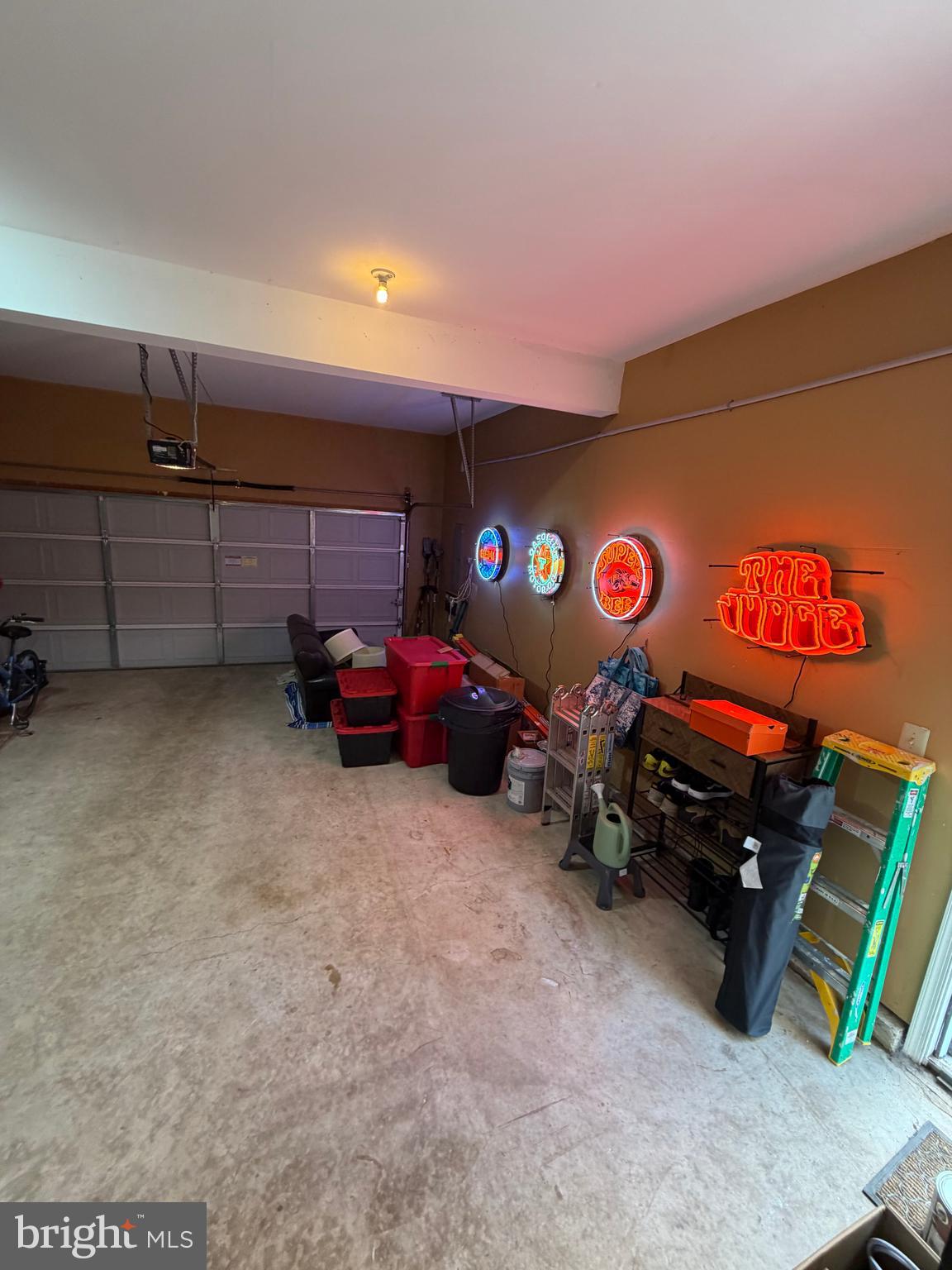 MACOBY RUN - Residential