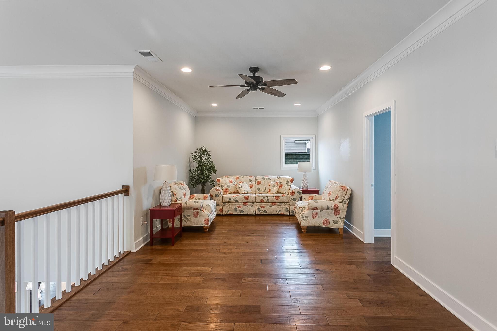 MEADOW BROOK FARM - Residential