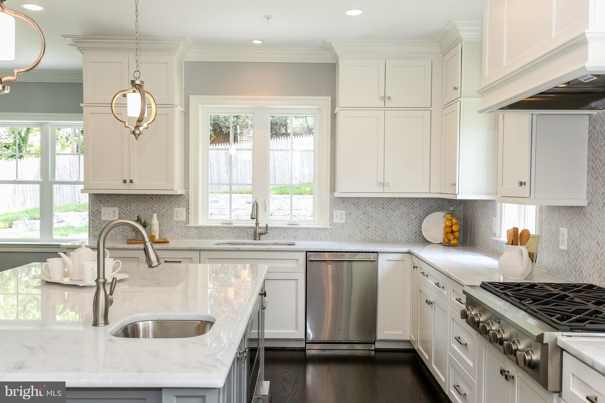 HILLMEAD - Residential