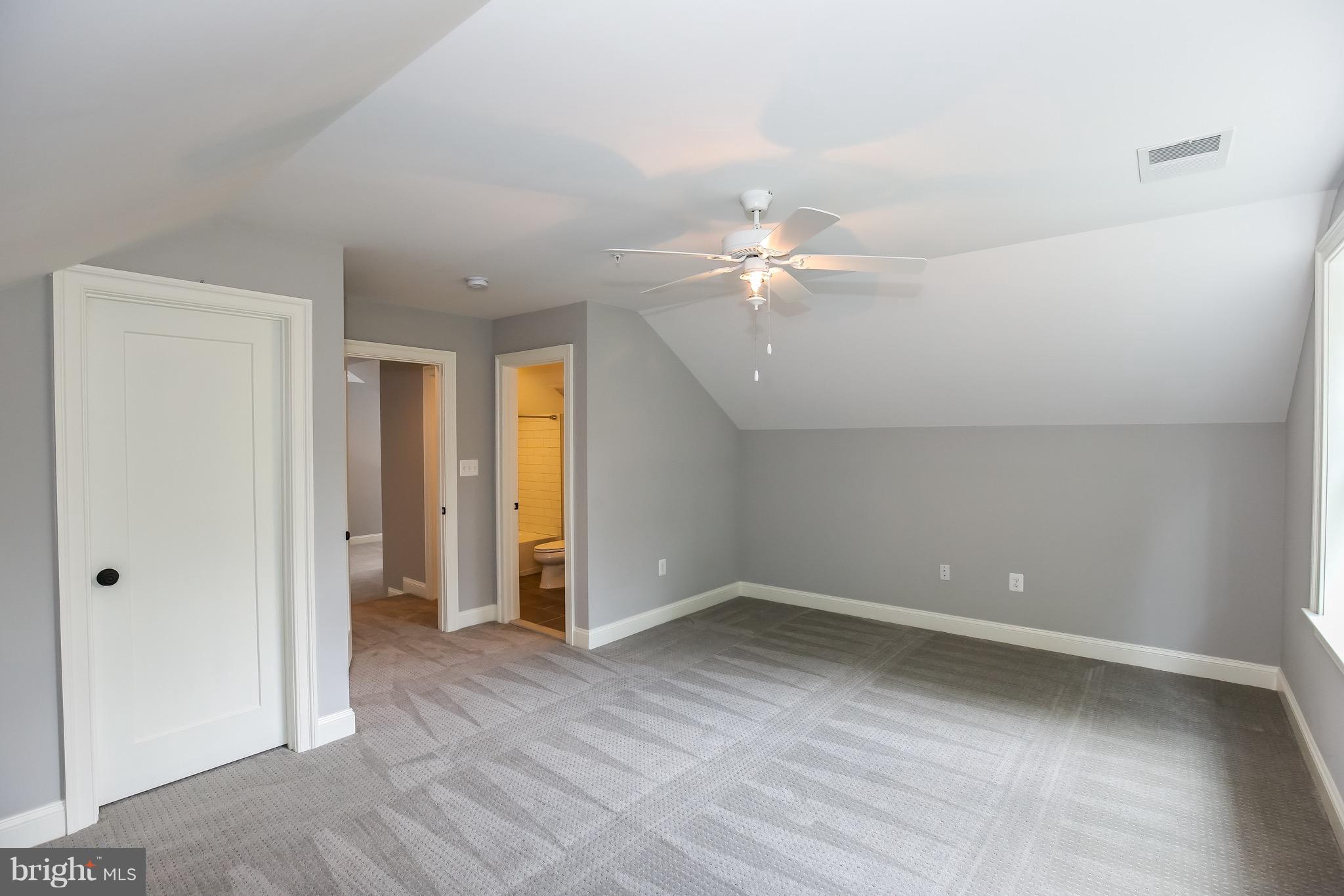HILLMEAD - Residential