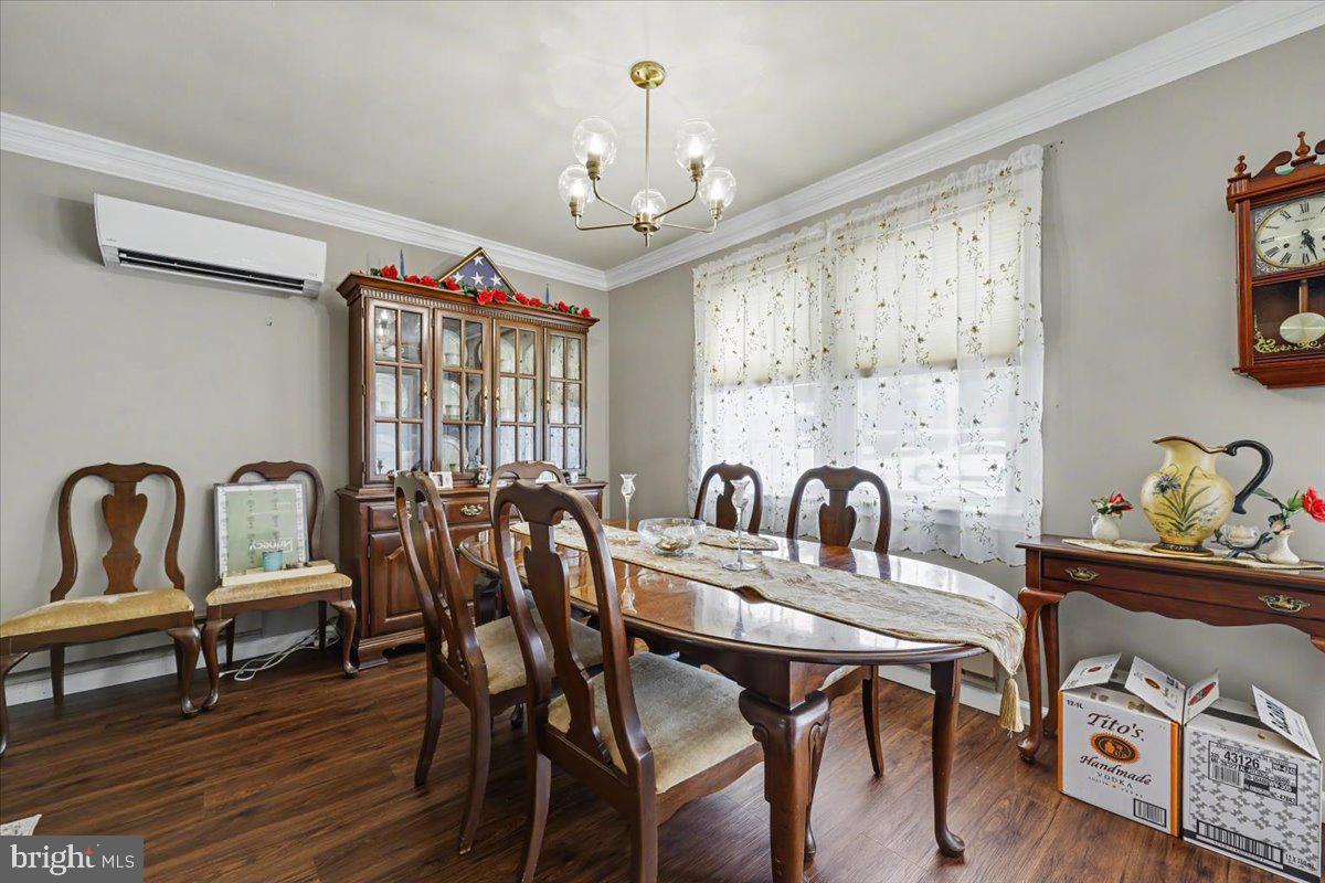 PENN SQ - Residential