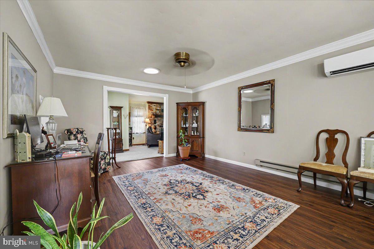 PENN SQ - Residential