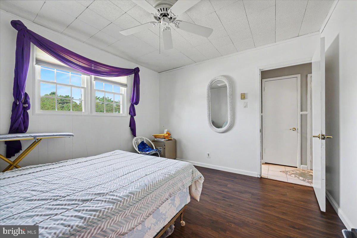 PENN SQ - Residential