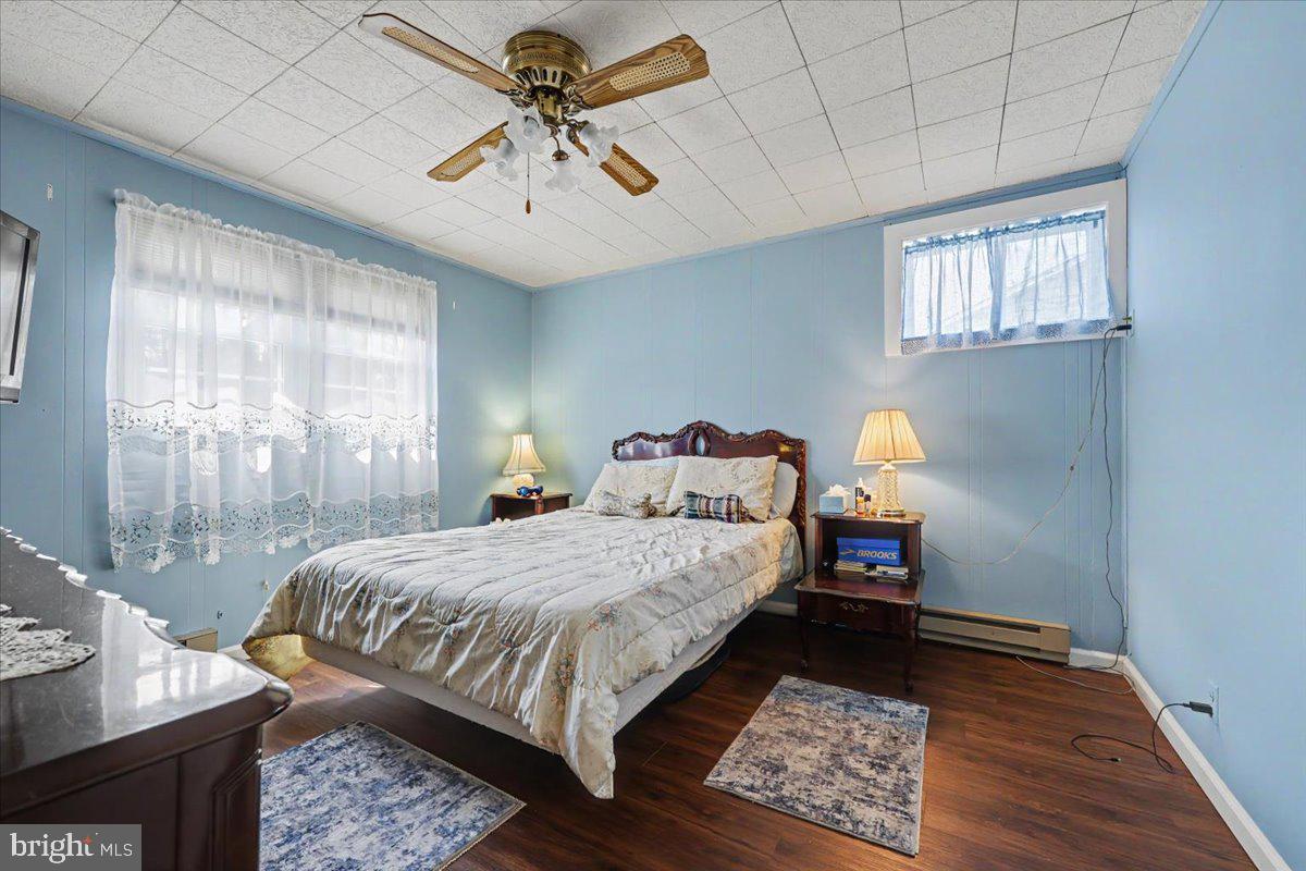 PENN SQ - Residential