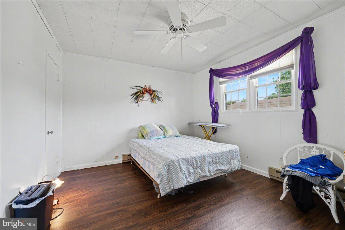 PENN SQ - Residential