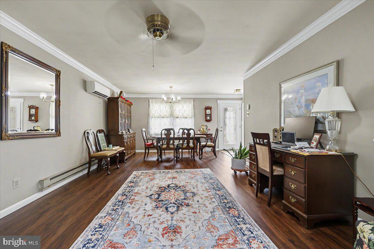 PENN SQ - Residential