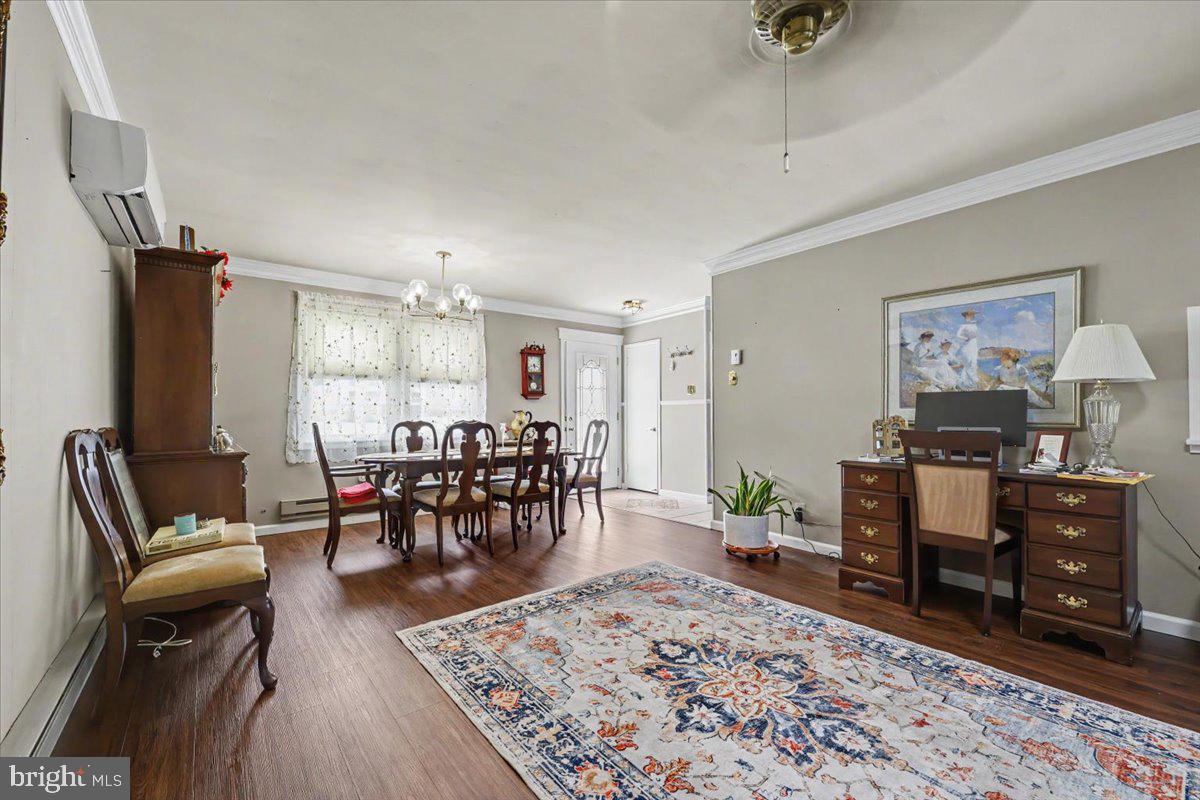 PENN SQ - Residential