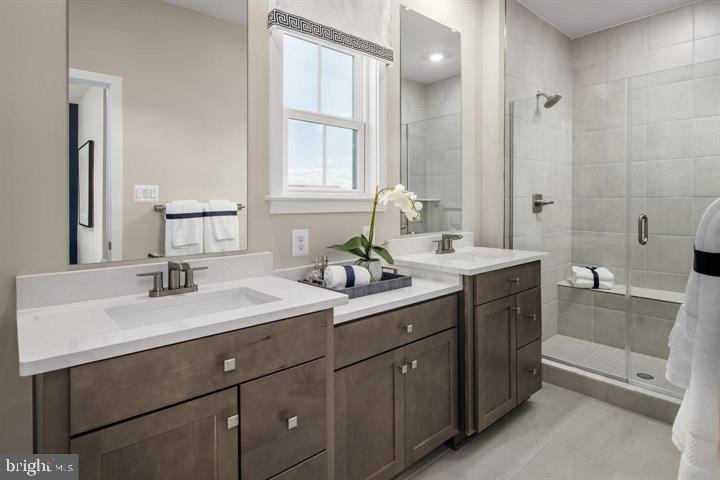 VILLAGES OF URBANA - Residential Lease