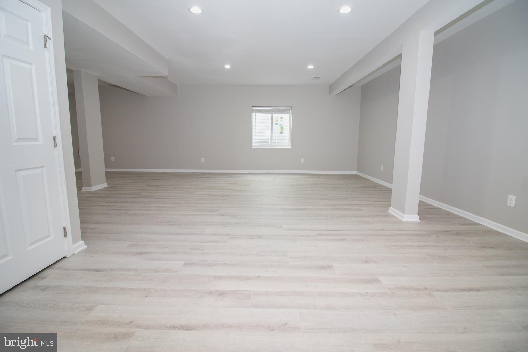 SOUTH RIDING - Residential
