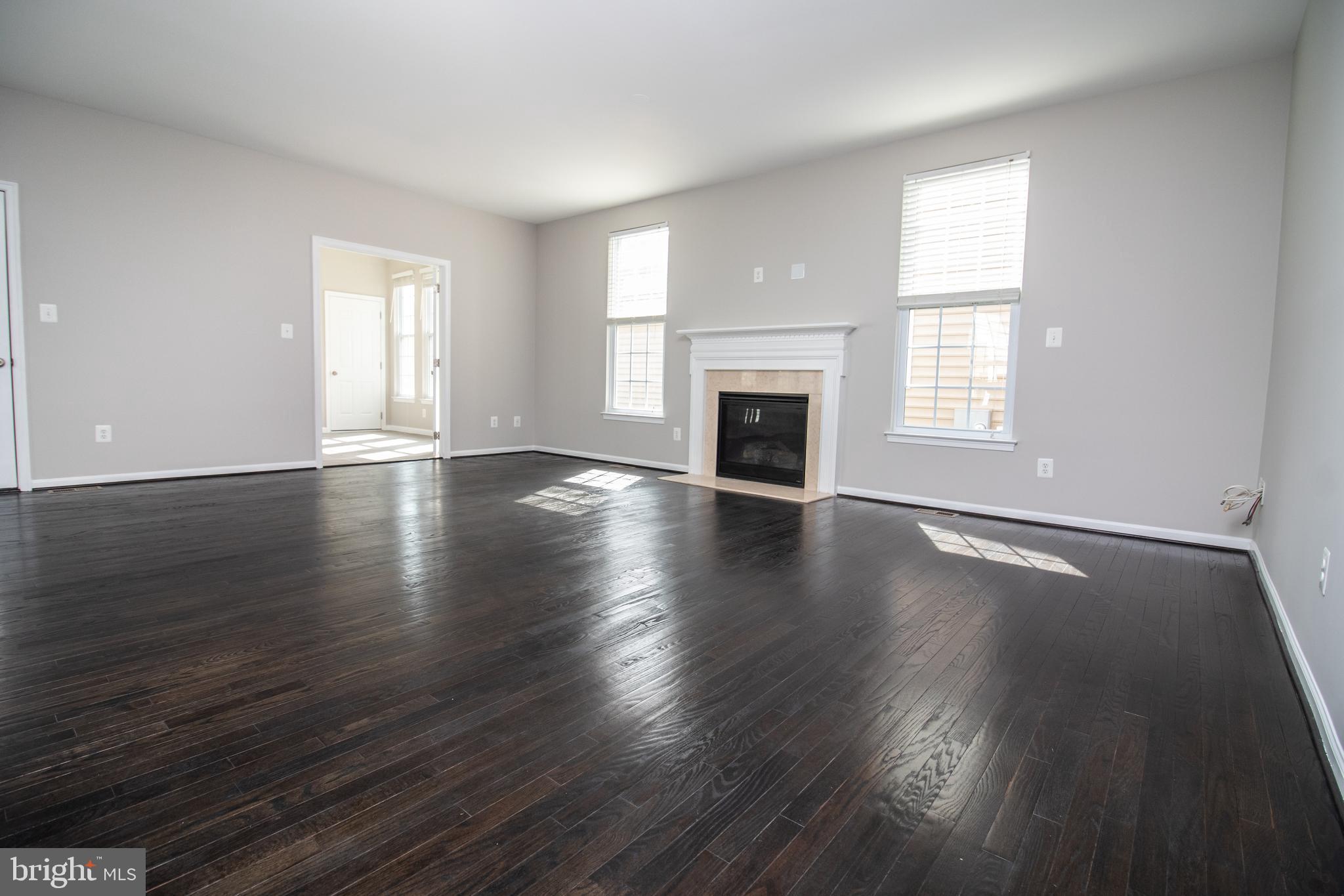 SOUTH RIDING - Residential