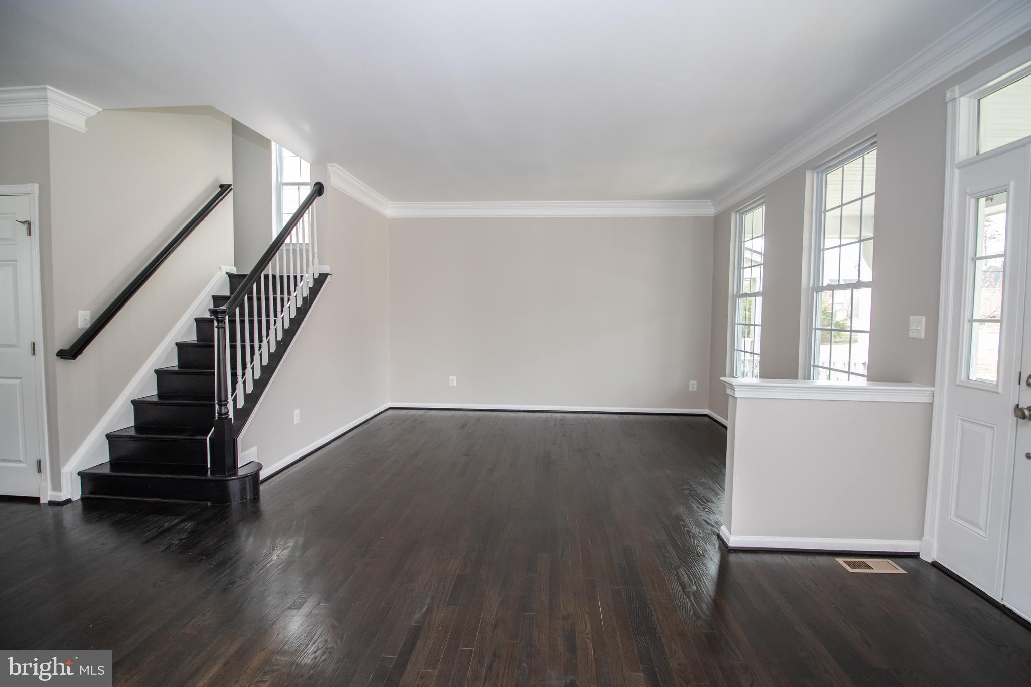 SOUTH RIDING - Residential