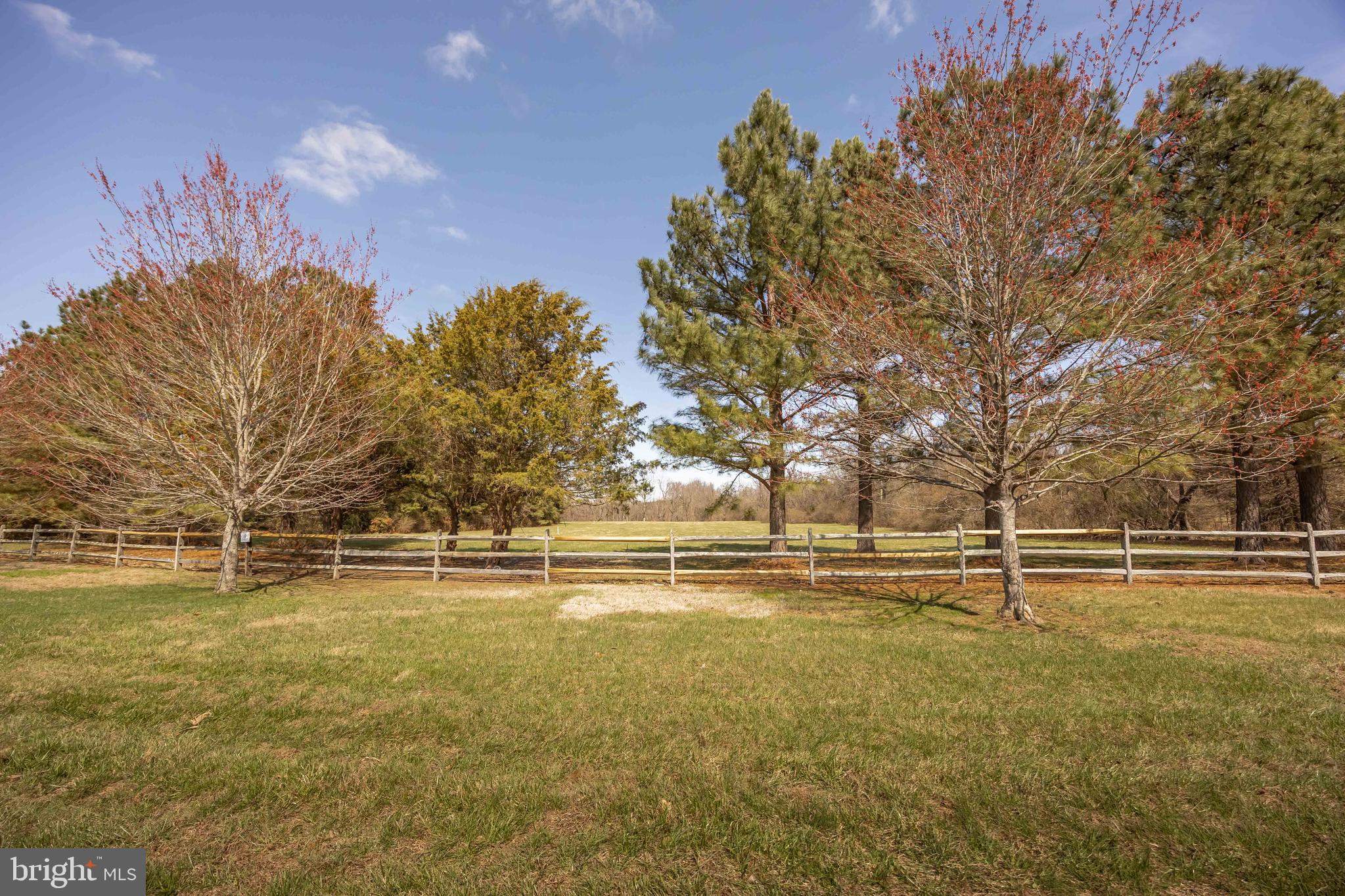 COOKE'S HOPE - Land