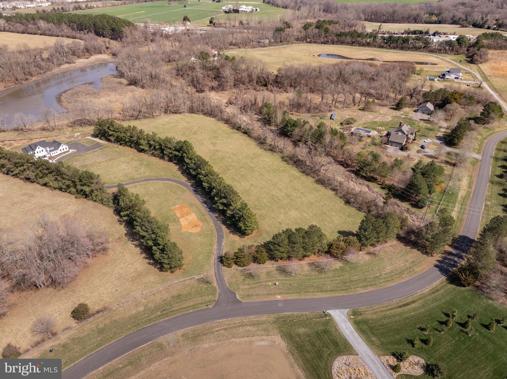 COOKE'S HOPE - Land