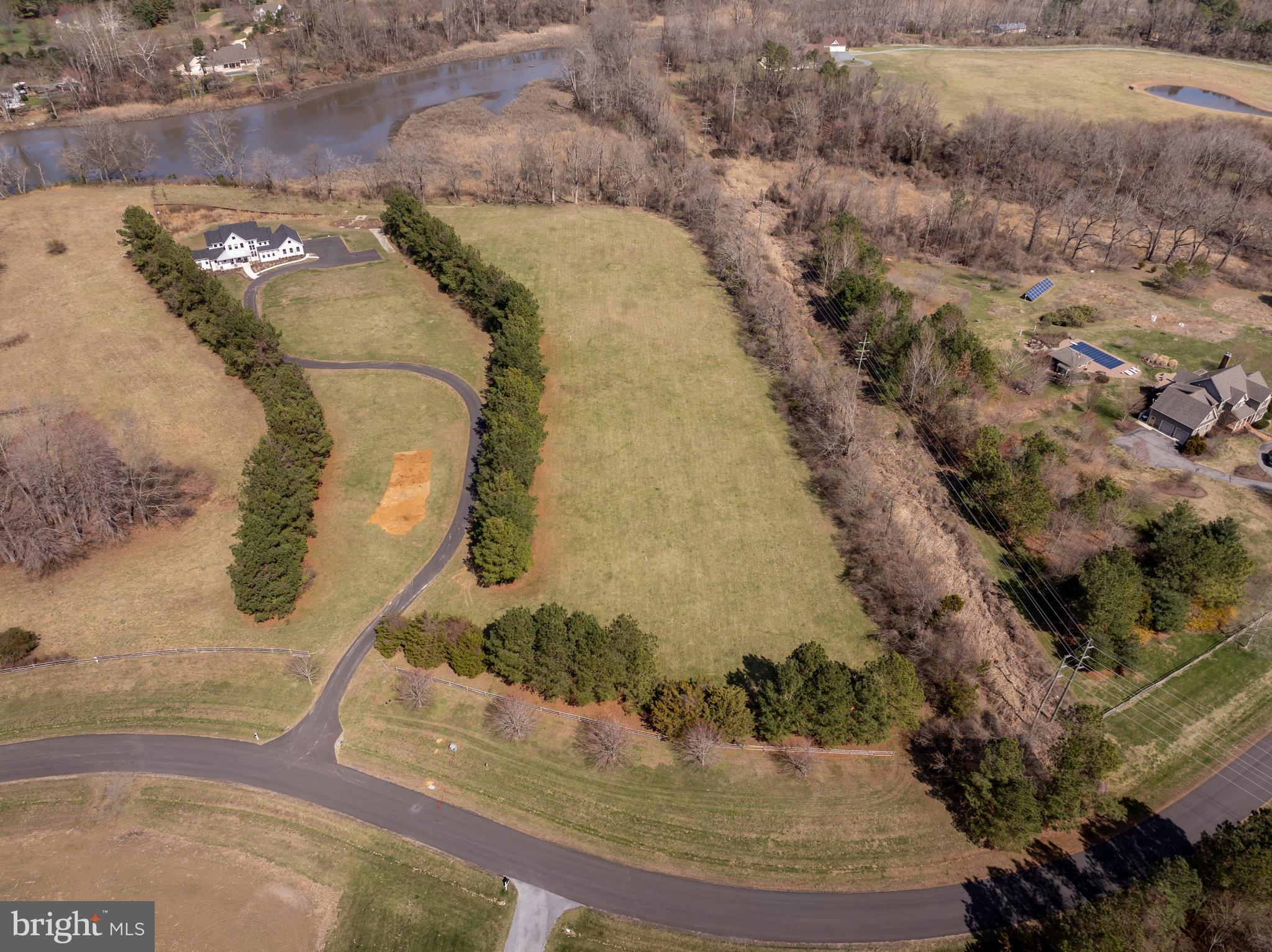 COOKE'S HOPE - Land