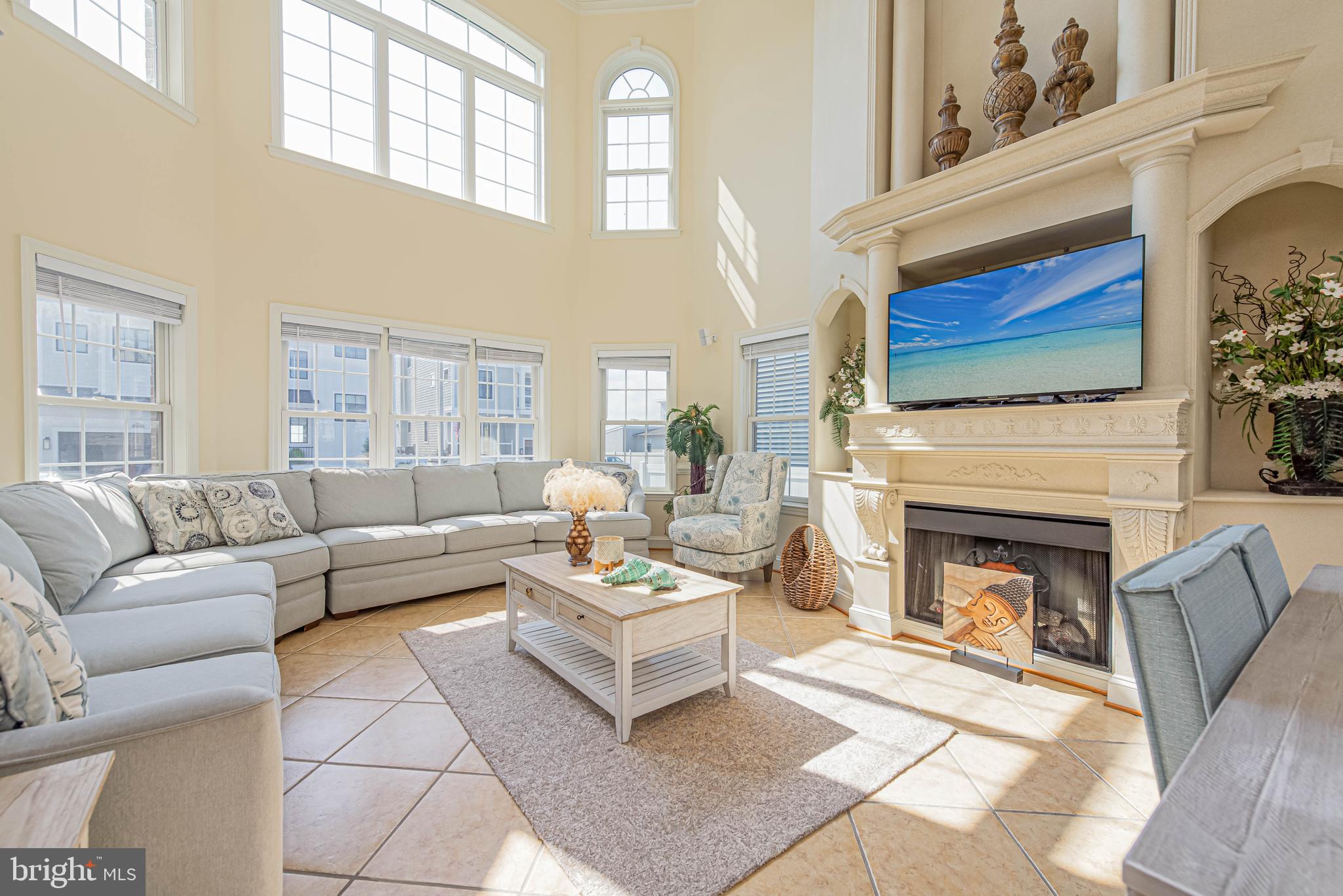 CAINE KEYS II EXT - Residential