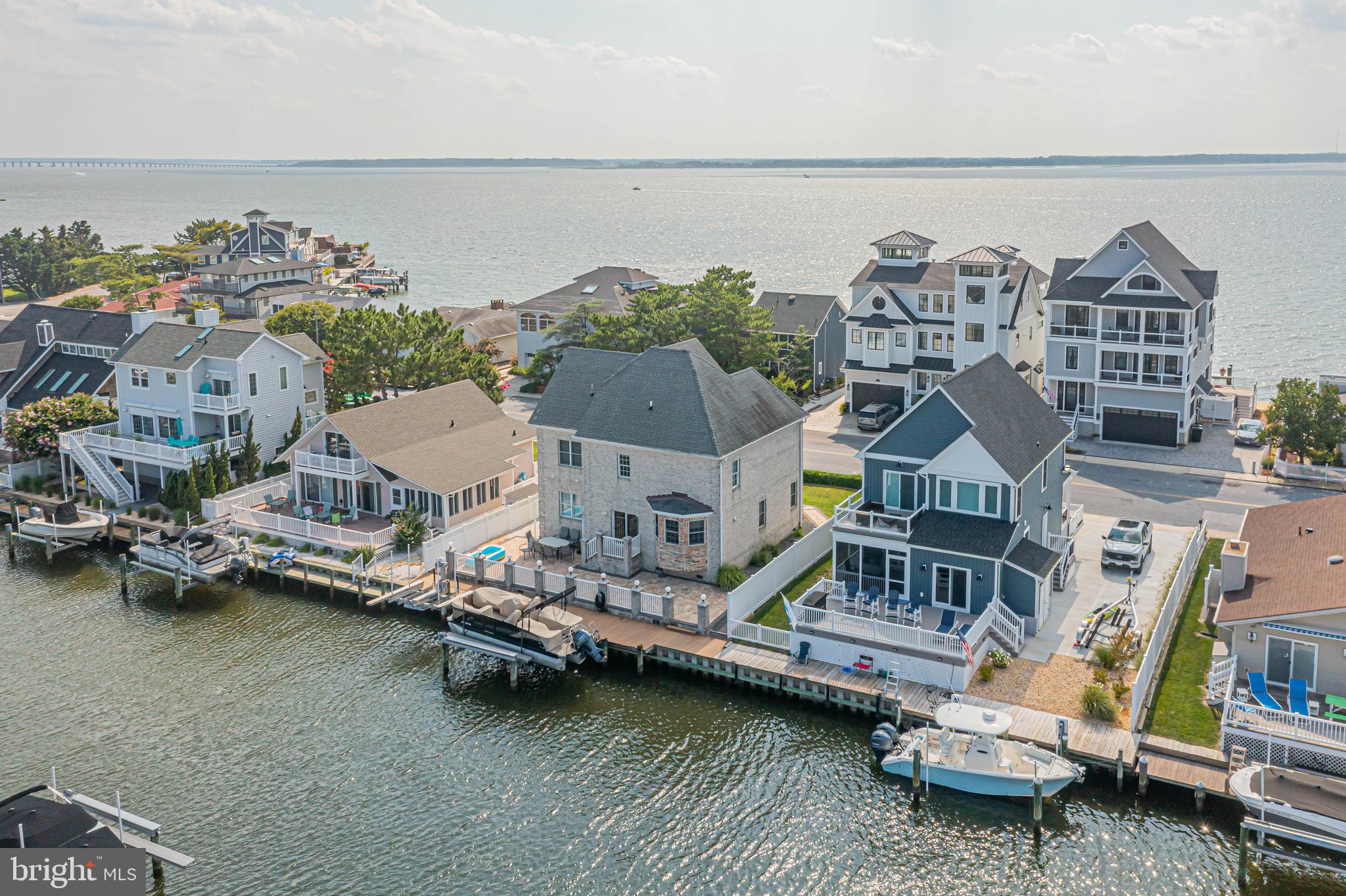CAINE KEYS II EXT - Residential