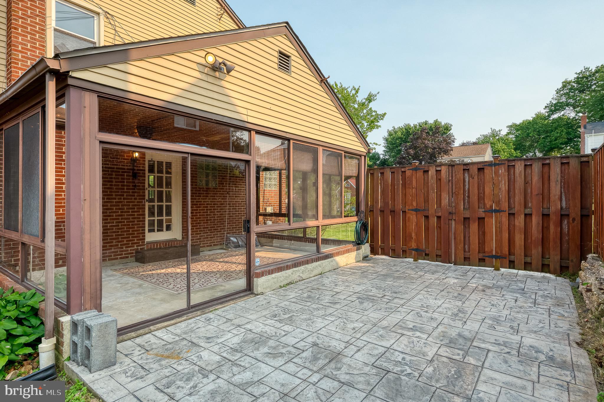 HILLBROOK - Residential