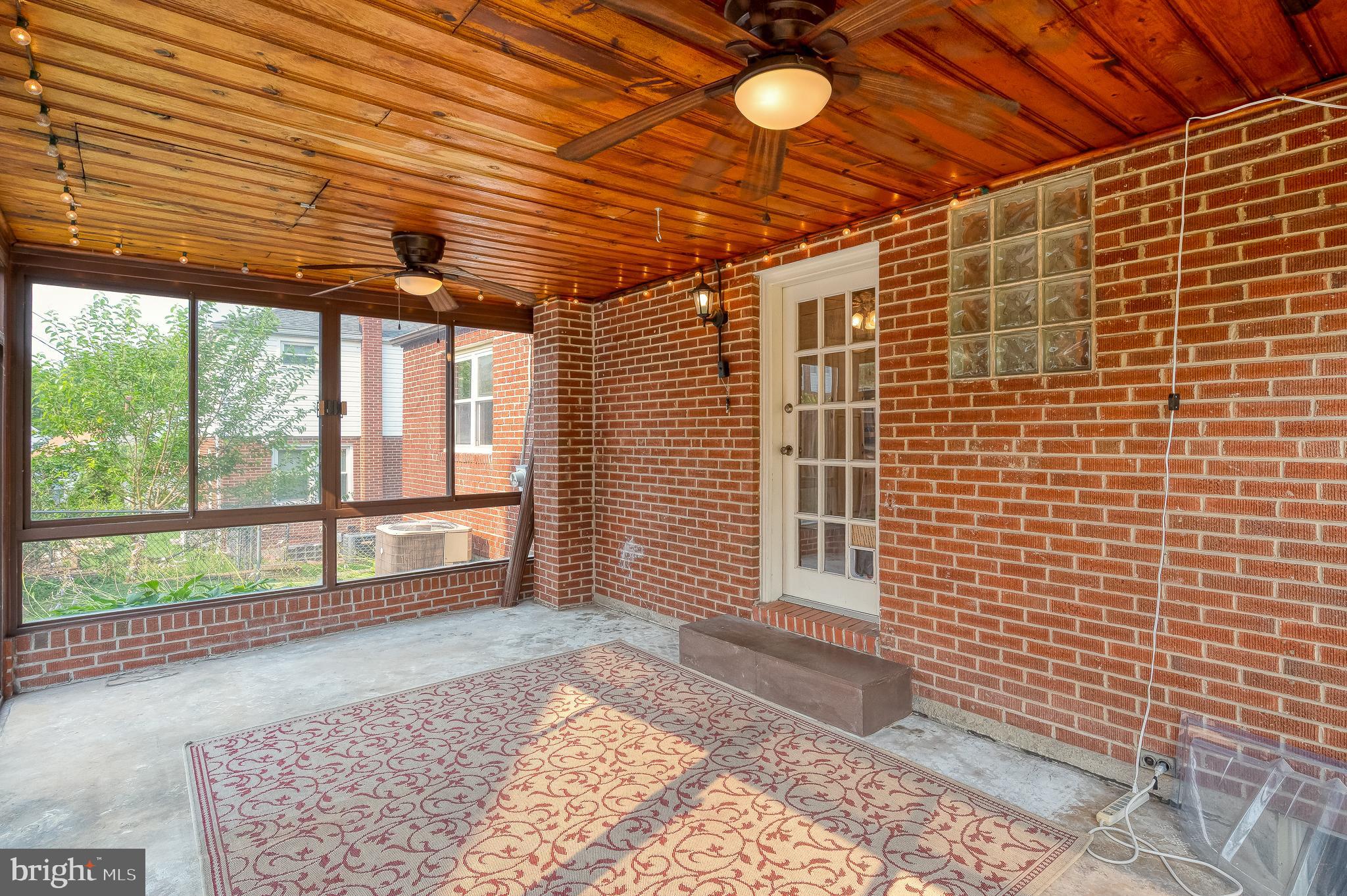HILLBROOK - Residential