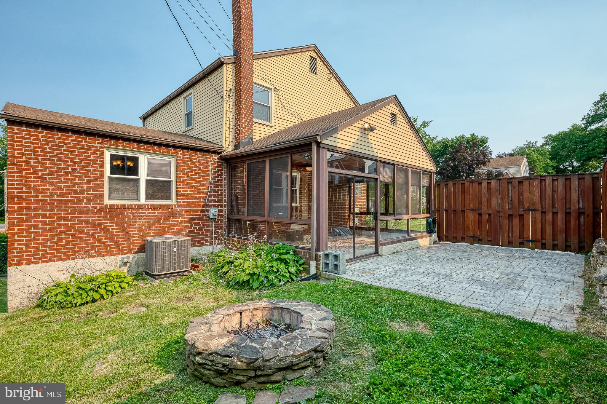 HILLBROOK - Residential