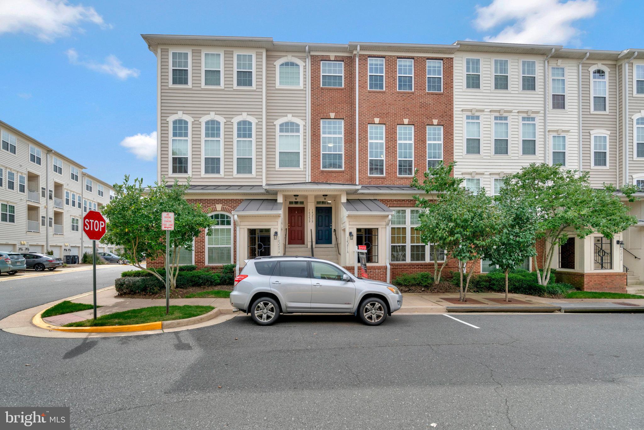 Luxury style 3 level condo. Yorktown model in Centreville Crossing that is close to everything. Rarely available southern exposure Yorktown model offers two level living room that bring in tons of natural lights. All new vinyl wood floors throughout, fresh paint throughout, granite countertops, maple cabinets, SS appliances, new fridge, new stove, new professional exhaust hood installed, new lighting, new energy star washer and dryer on bedroom level. Gas fireplace in the large family room. Luxury master bedroom suite features tray ceiling with ceiling fan, 2 walk-in closets, separate shower room and bathtub in master bathroom. One car garage plus one car driveway. This quiet community is conveniently located next to Centrewood Plaza, Newgate Shopping Center, off Route 28 and minutes from I-66, Rt. 2. Please check all 30 photos. Good credit is a must.