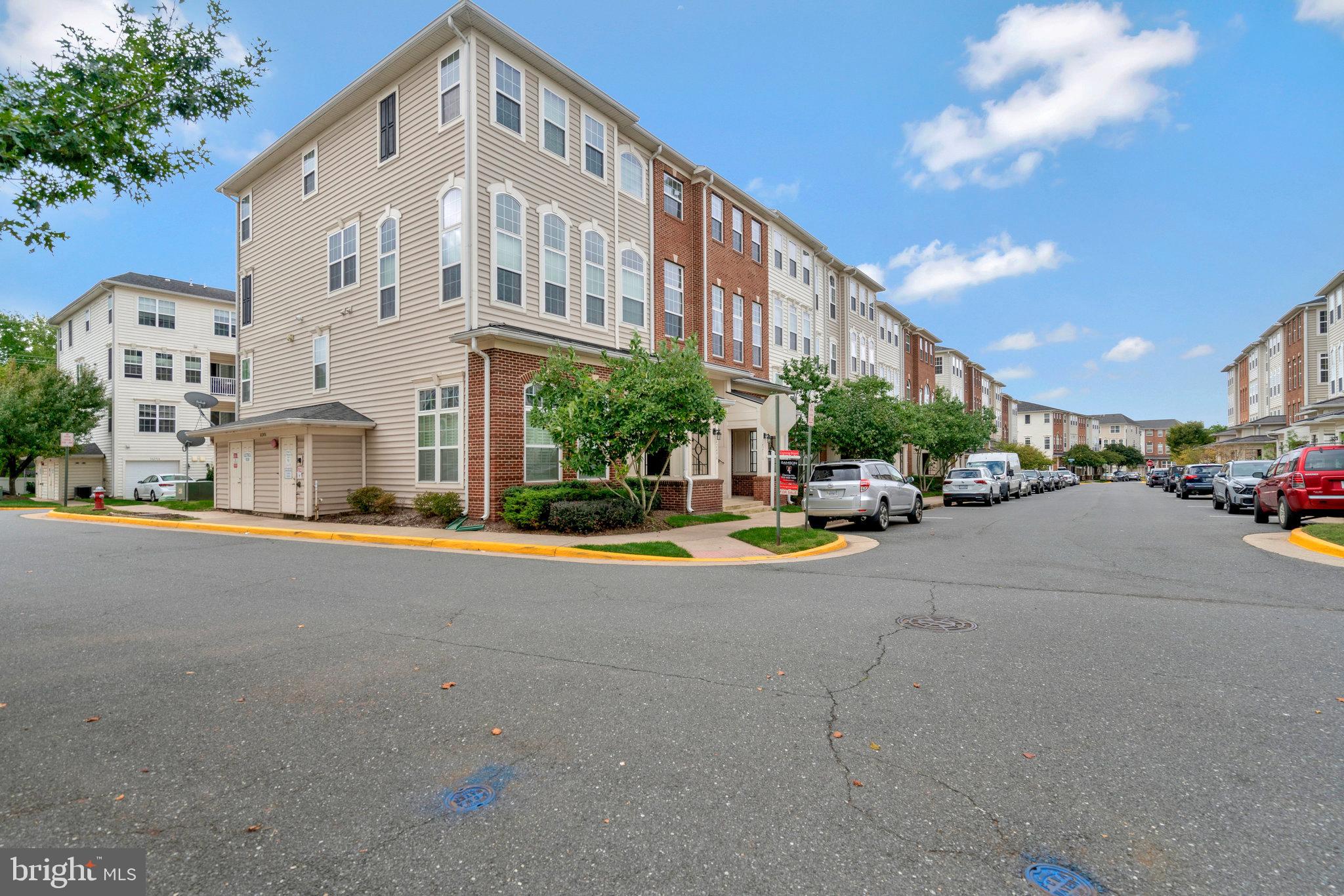 CENTREVILLE CROSSING - Residential Lease