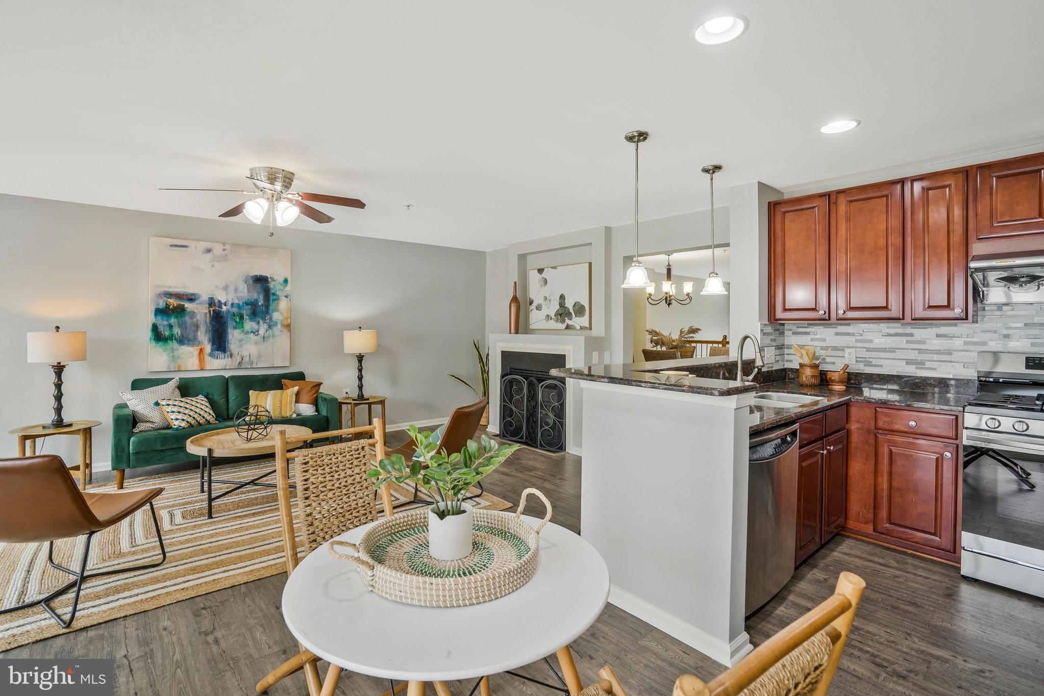 CENTREVILLE CROSSING - Residential Lease