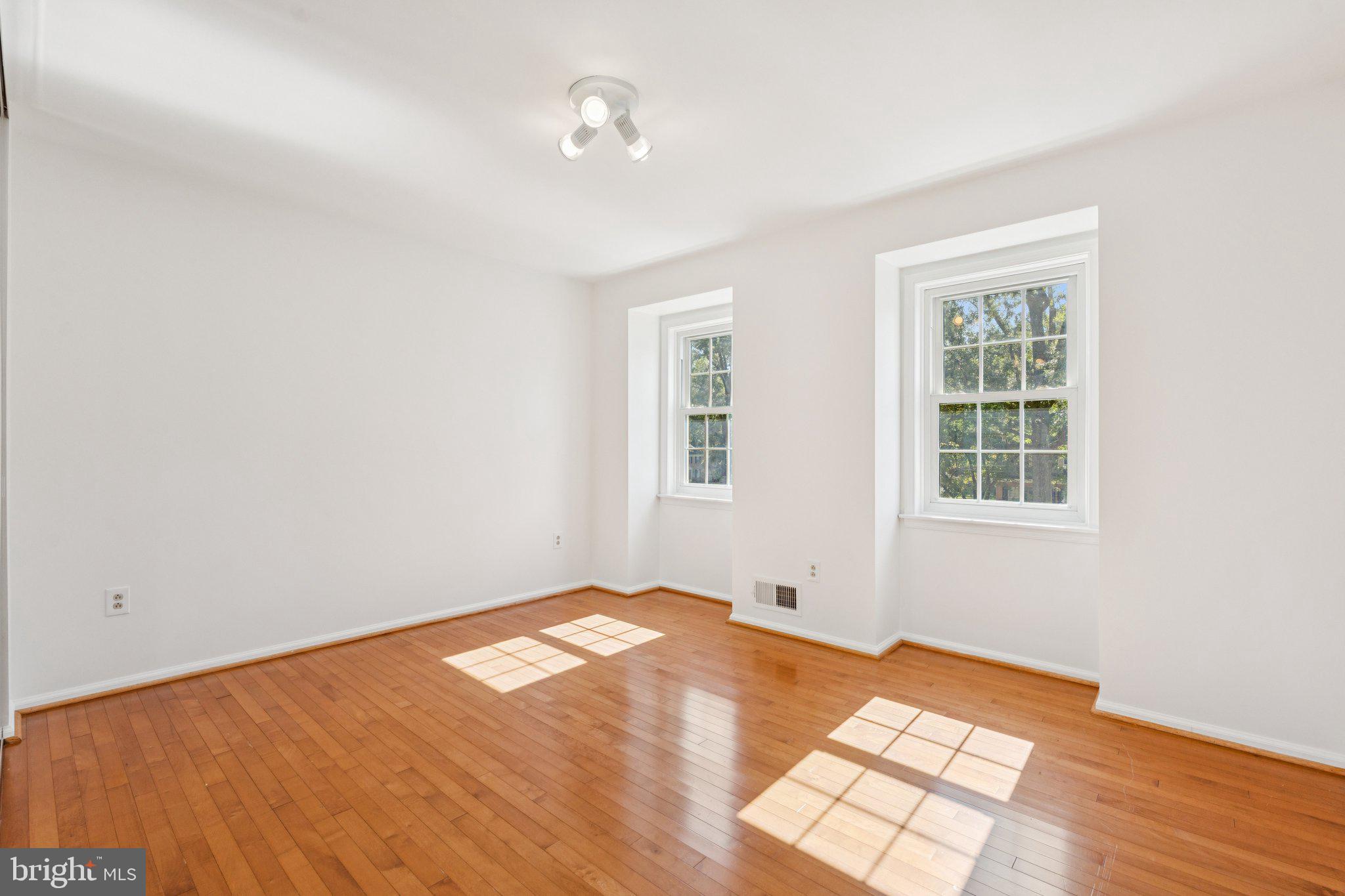 WESTLEIGH - Residential