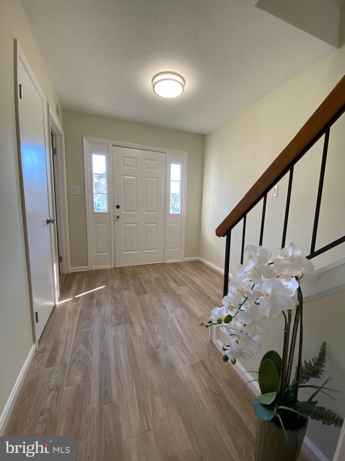 SINGLETONS GROVE - Residential Lease
