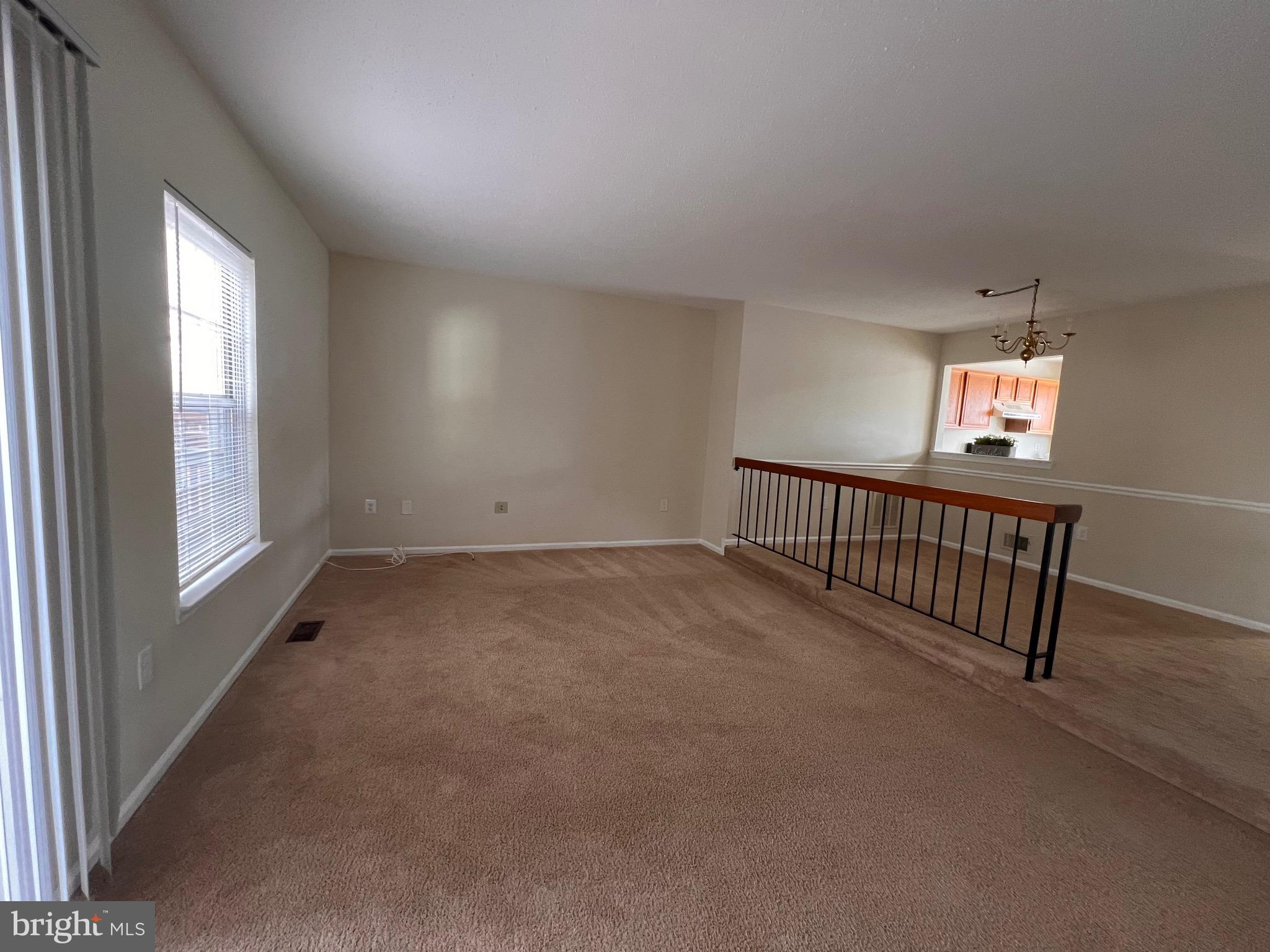 SINGLETONS GROVE - Residential Lease