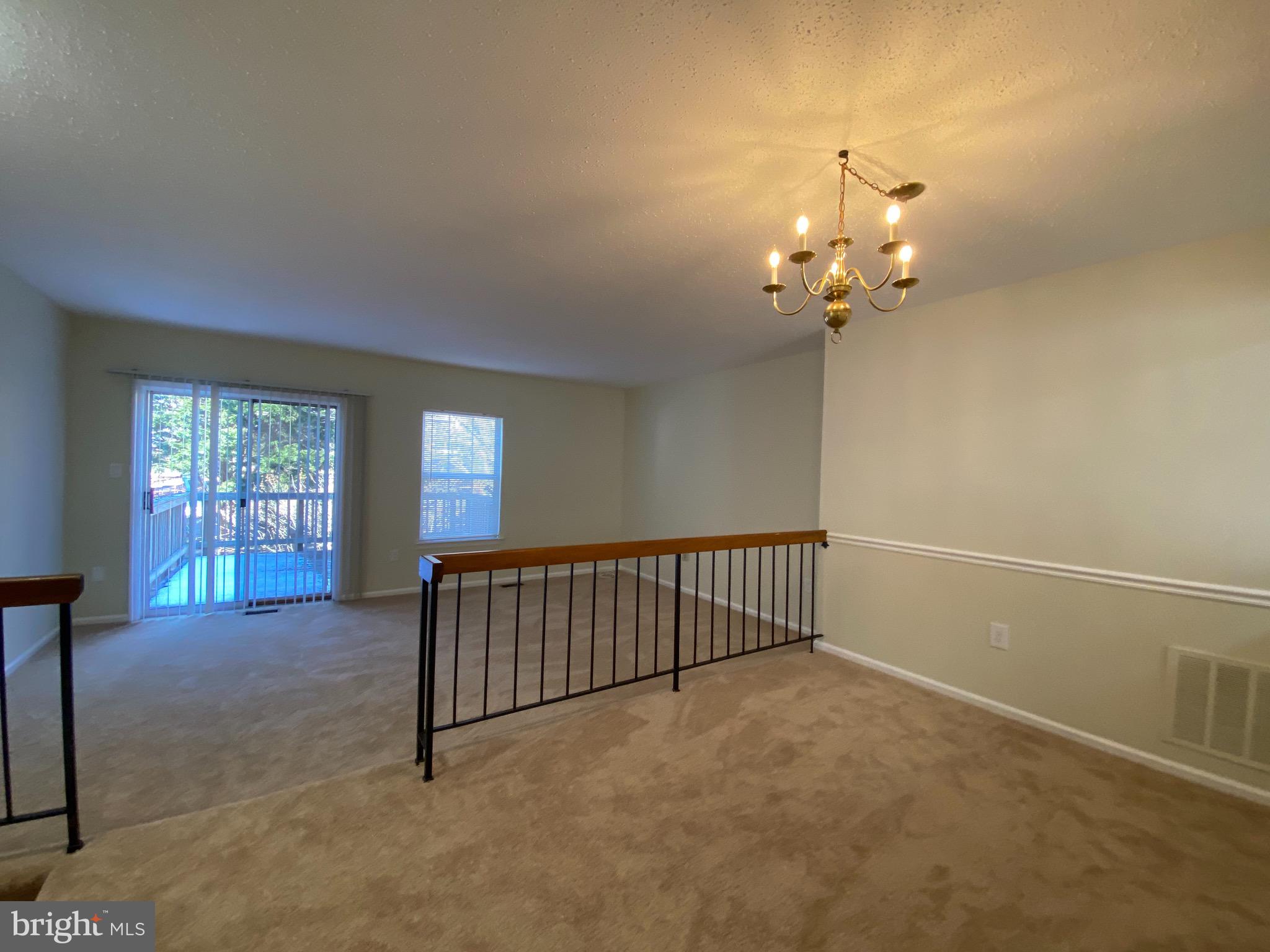 SINGLETONS GROVE - Residential Lease