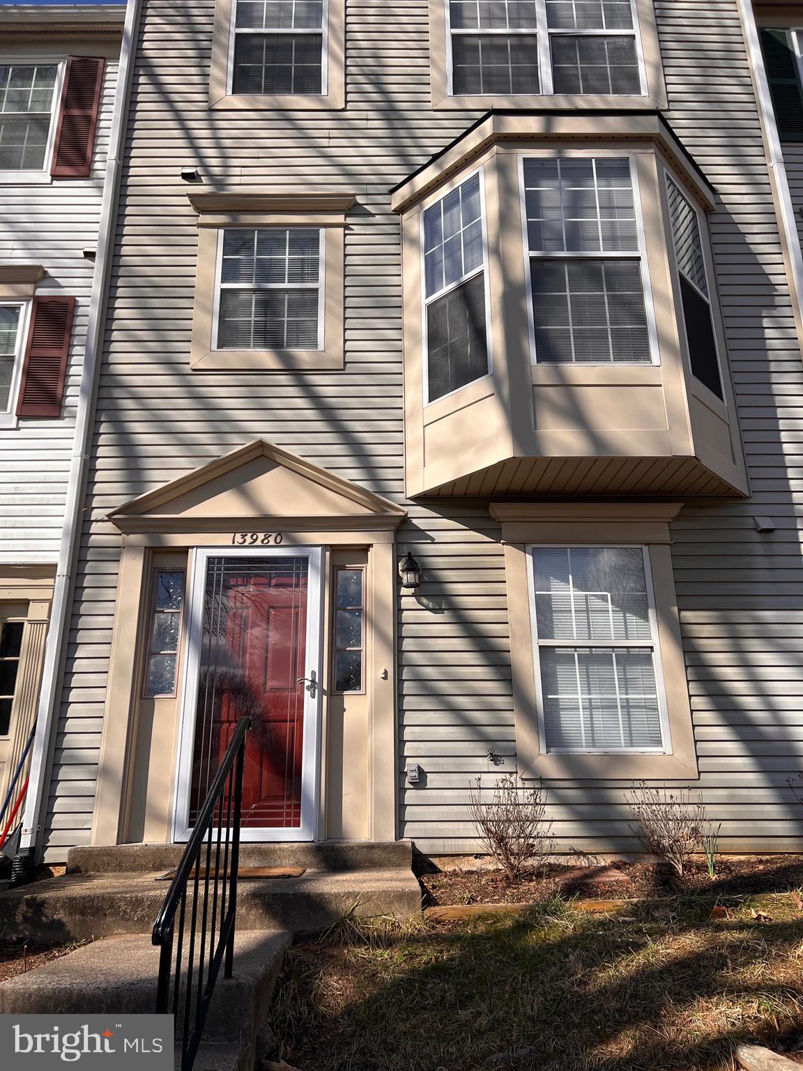 SINGLETONS GROVE - Residential Lease
