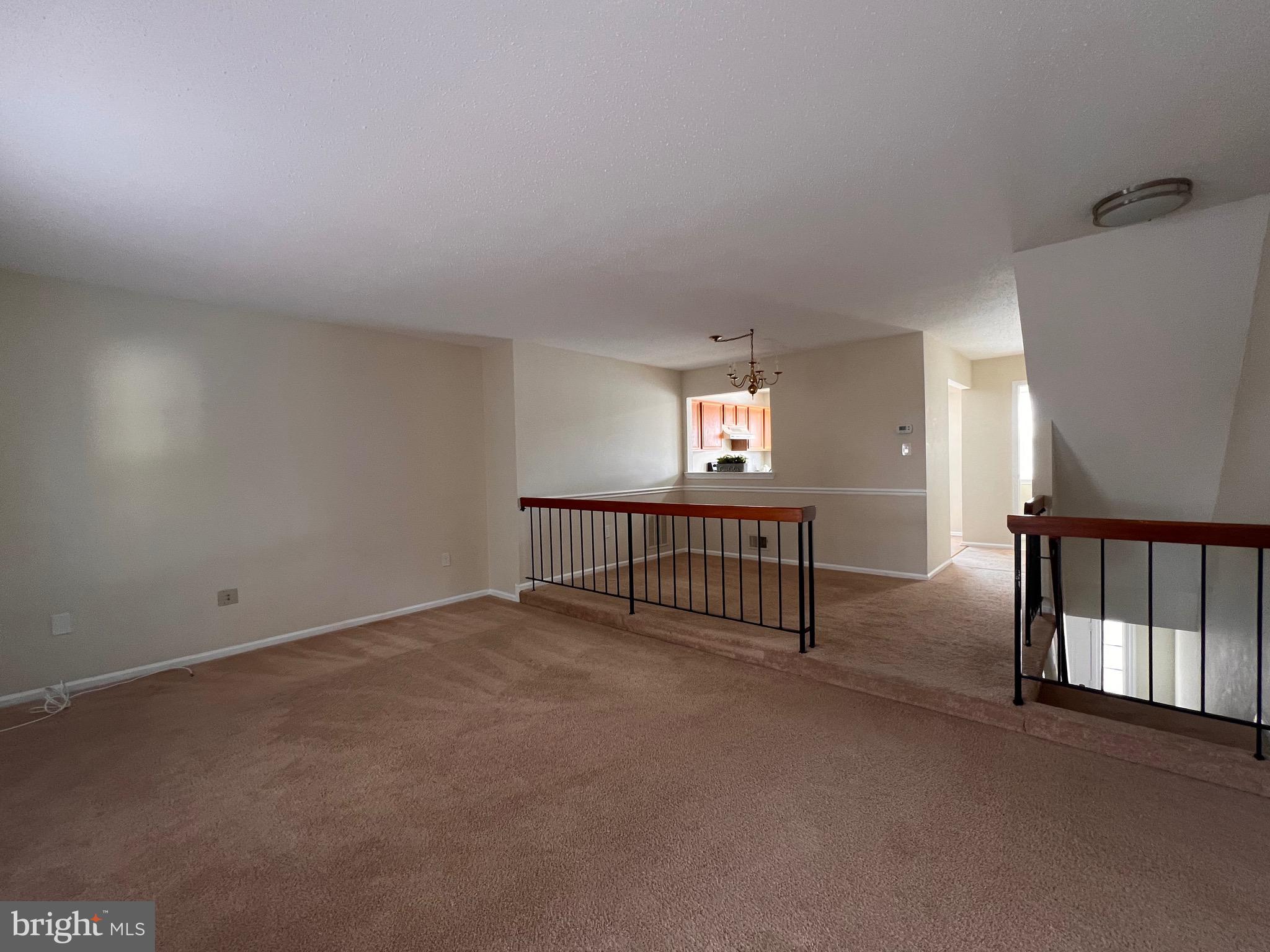 SINGLETONS GROVE - Residential Lease