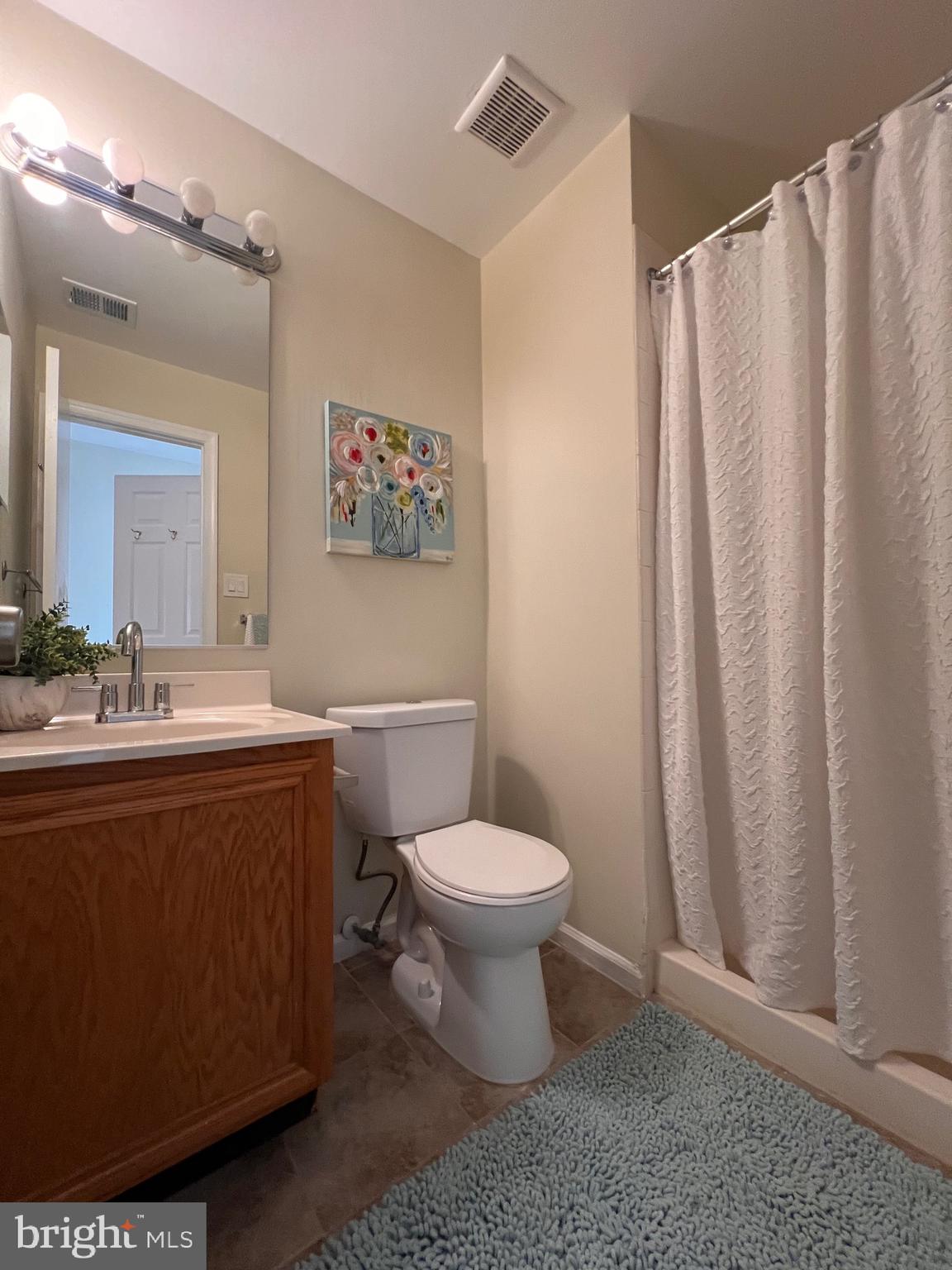 SINGLETONS GROVE - Residential Lease
