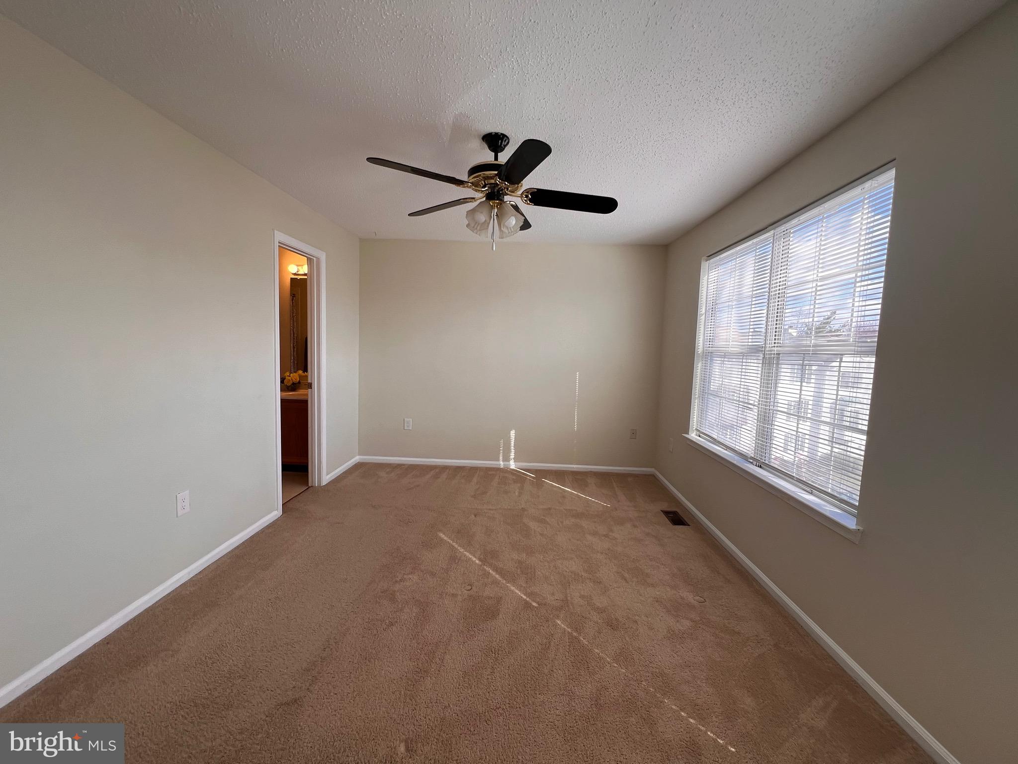 SINGLETONS GROVE - Residential Lease