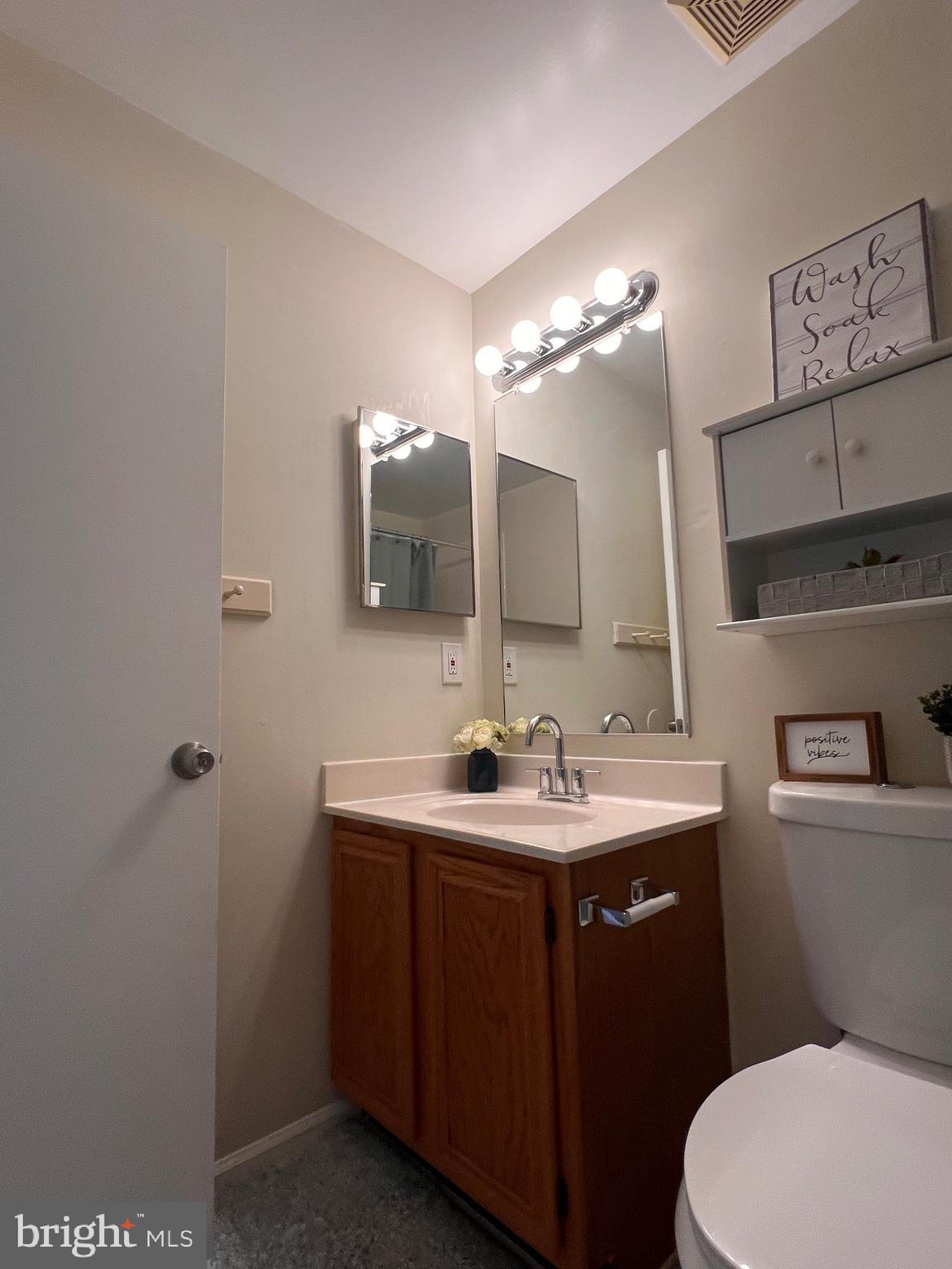 SINGLETONS GROVE - Residential Lease