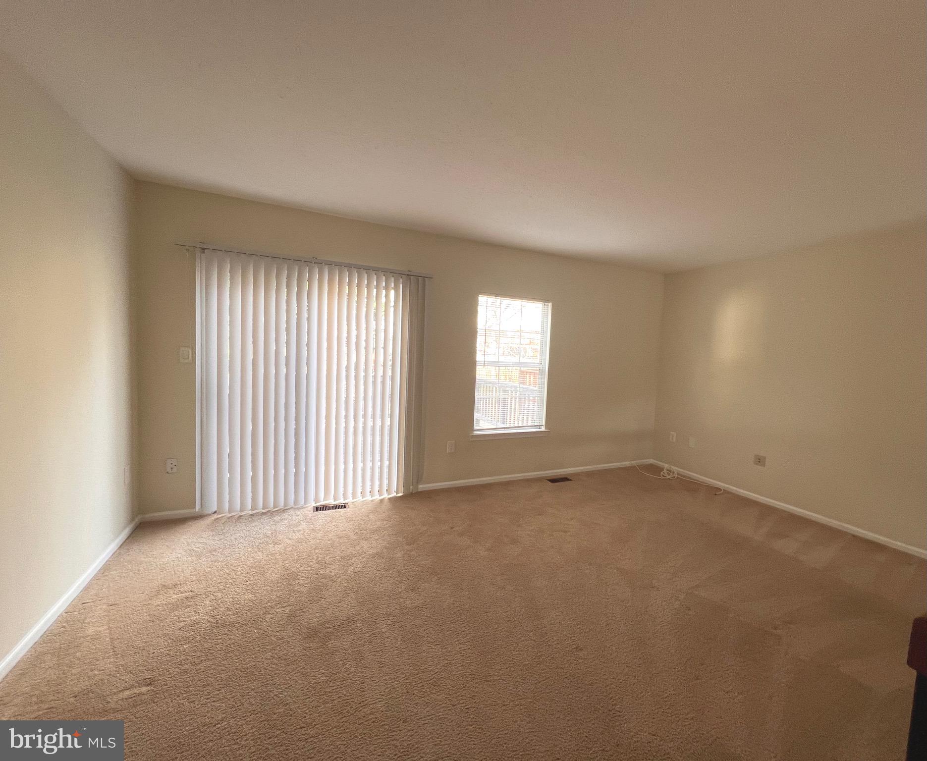 SINGLETONS GROVE - Residential Lease