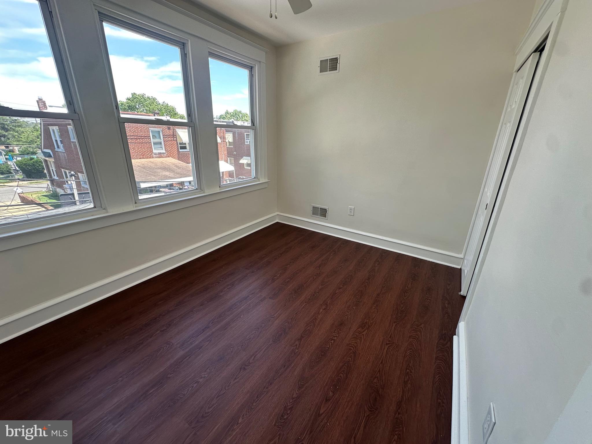 FOX CHASE - Residential