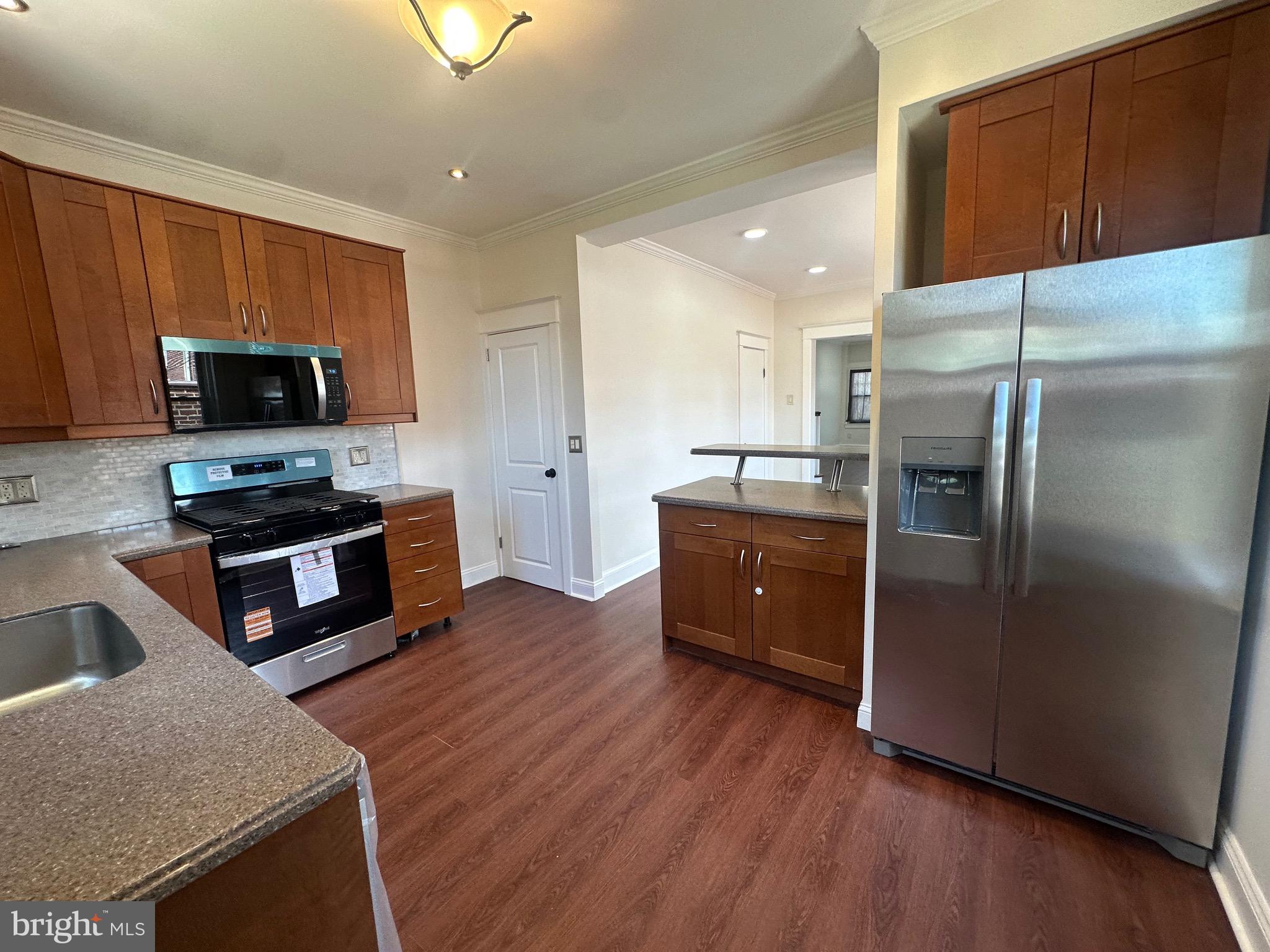 FOX CHASE - Residential
